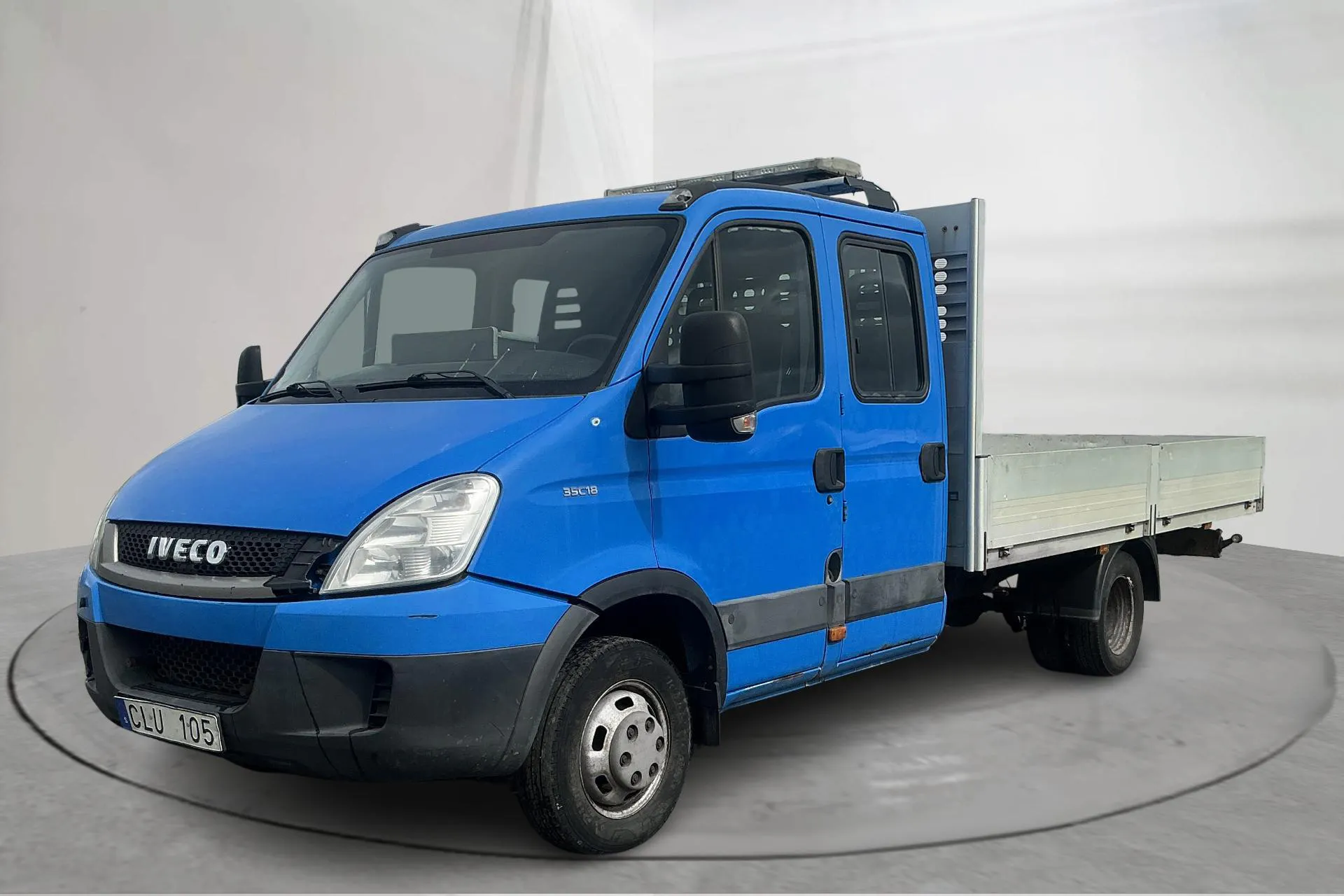 Presentation photo 1 of 13: Iveco Daily 35 3.0 HPT (176hk) - 247 090 km - Manual - blue - 2010
