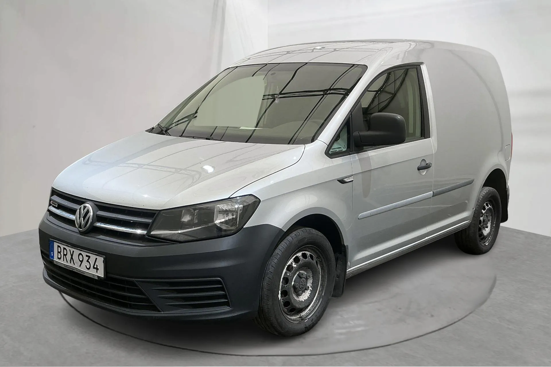 Presentationsfoto 1 av 14: VW Caddy 2.0 TDI Skåp 4MOTION (122hk) - 19 328 mil - Manuell - silver - 2016
