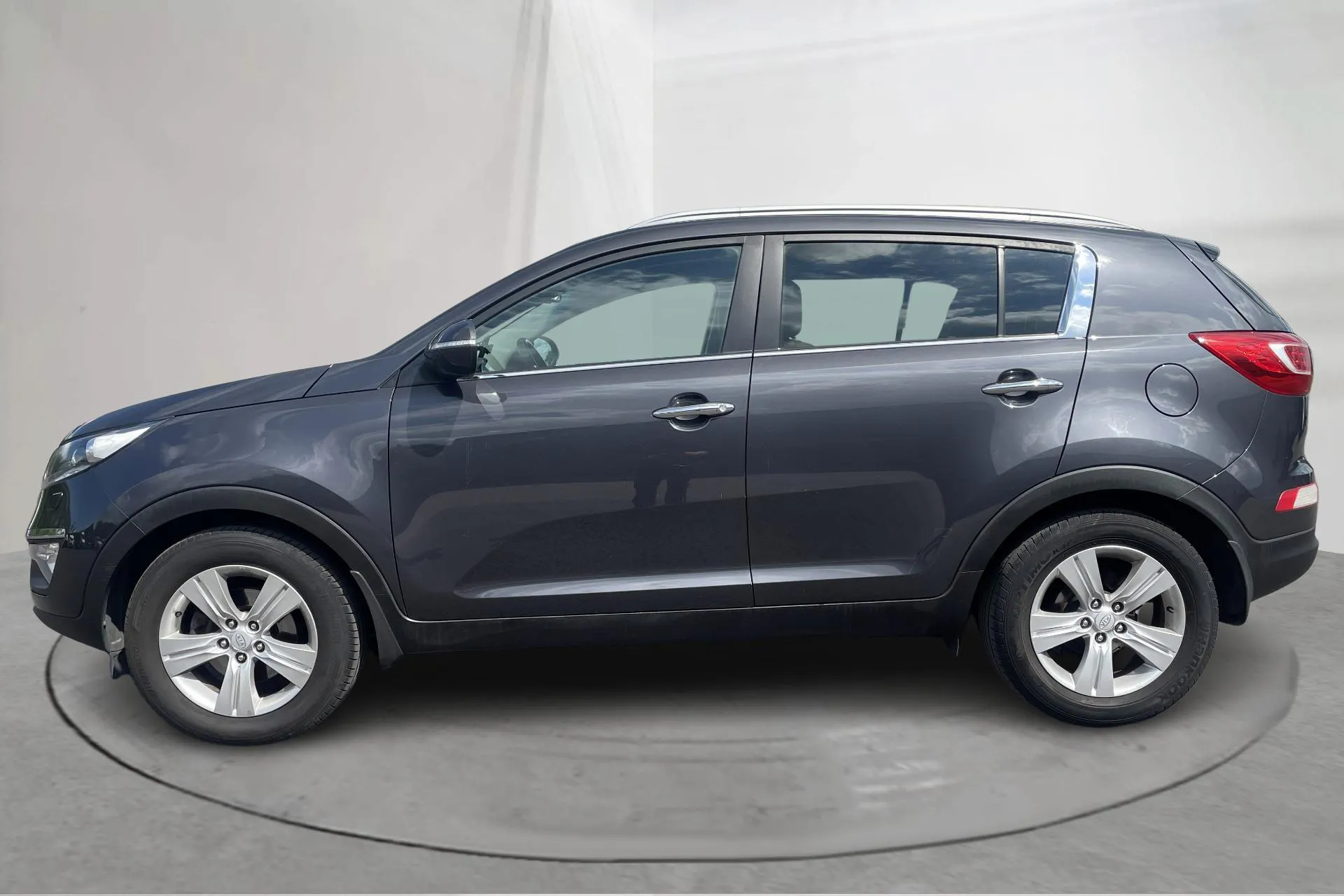 Presentation photo 2 of 12: Kia Sportage 1.6 GDI (135hk) - 120 320 km - Manual - gray - 2013