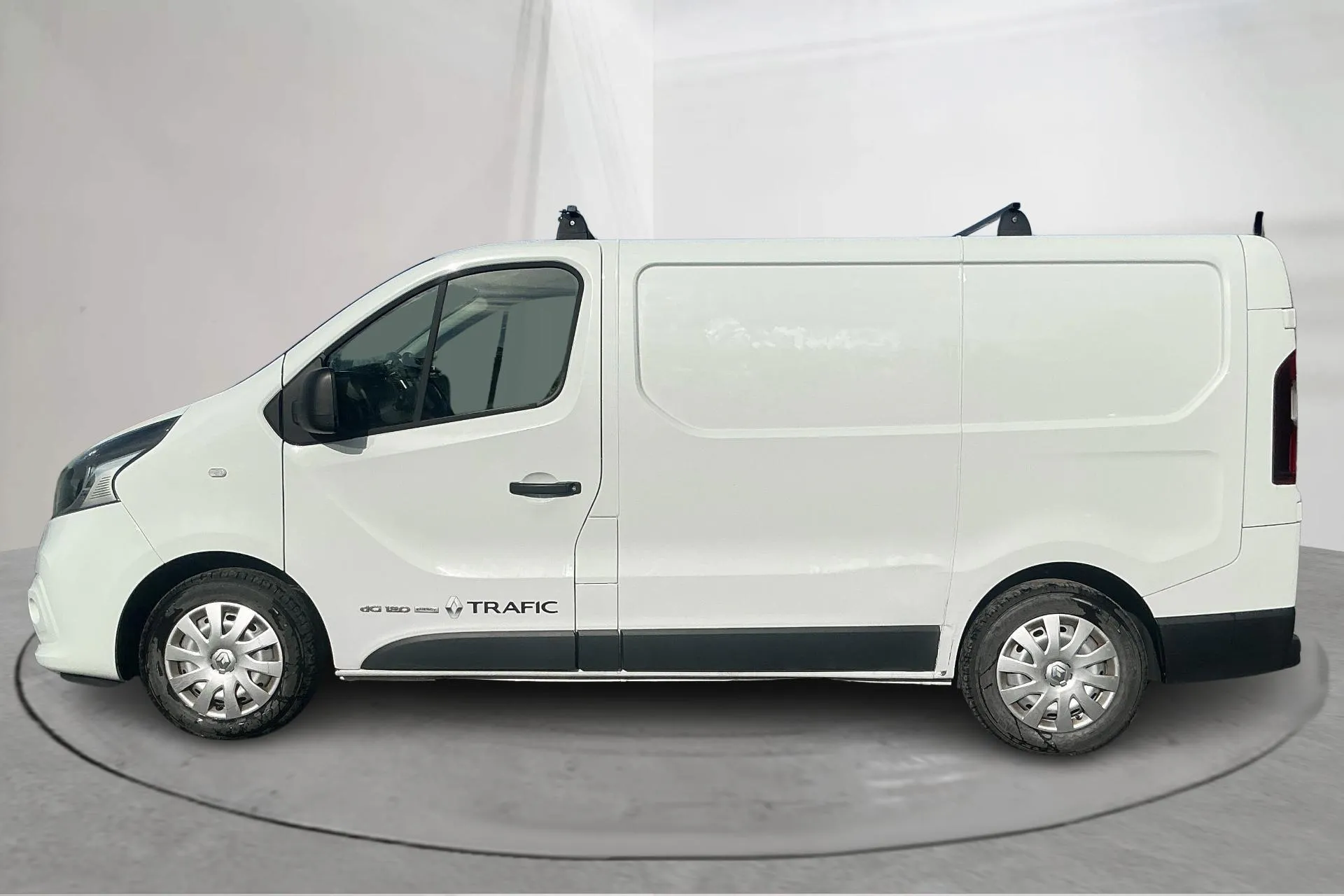 Presentation photo 2 of 16: Renault Trafic 1.6 dCi Skåp (120hk) - 184 700 km - Manual - white - 2016