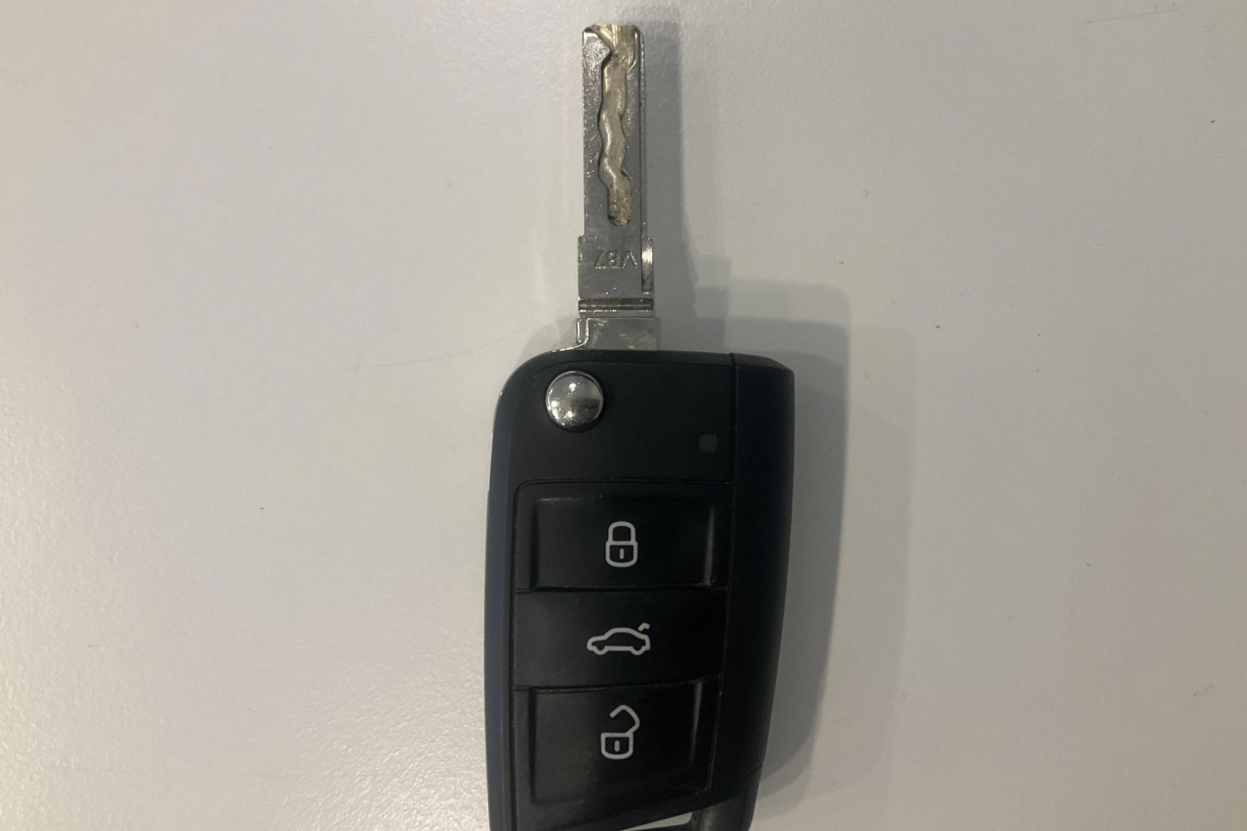 Presentation photo 16 of 16: VW Golf VII 1.4 TGI BlueMotion Sportscombi (110hk) - 20 009 Scandinavian mile - Automatic - white - 2018