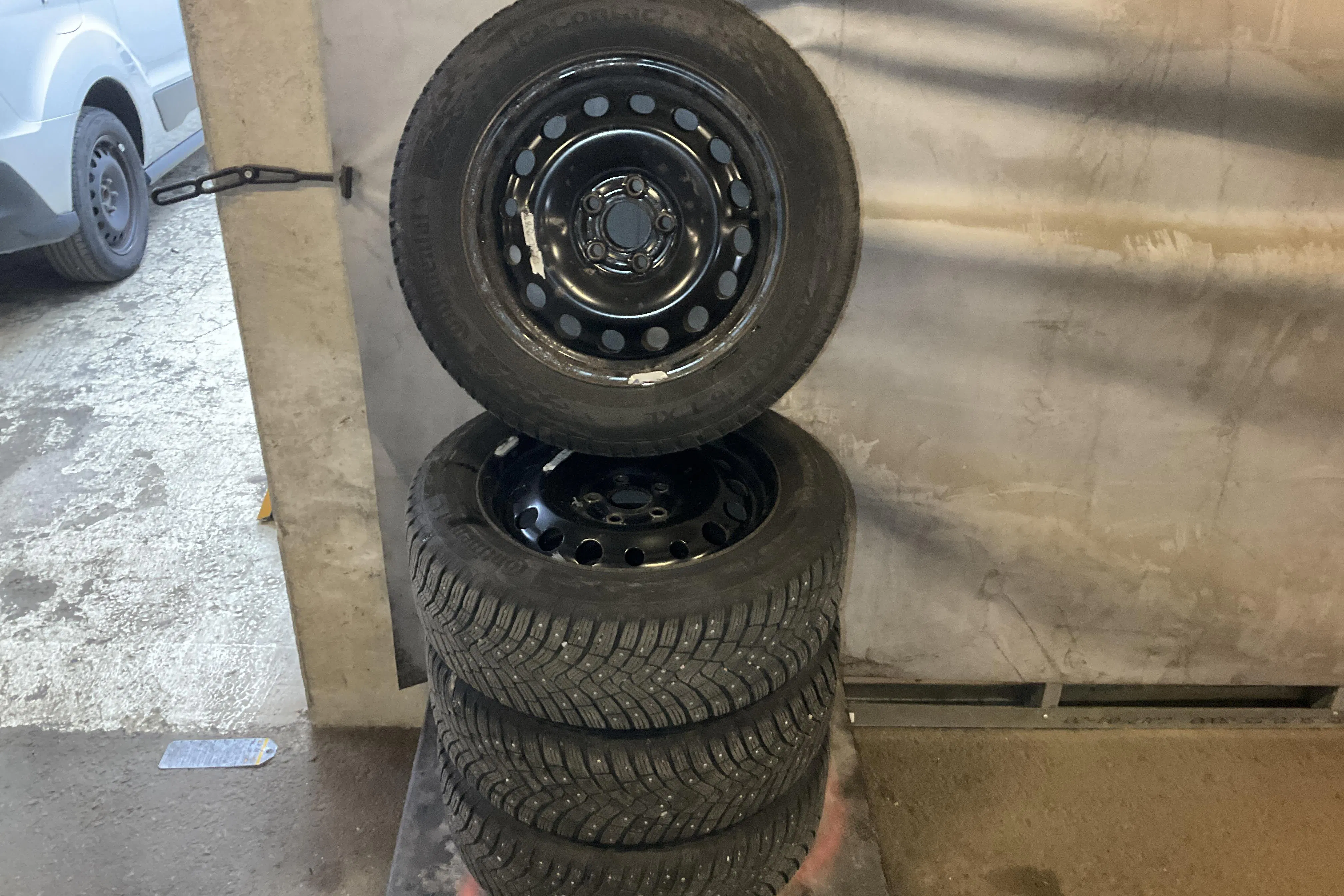 Presentation photo 15 of 15: Ford Transit Connect 1.5 EcoBlue (100hk) - 171 340 km - Manual - gray - 2019