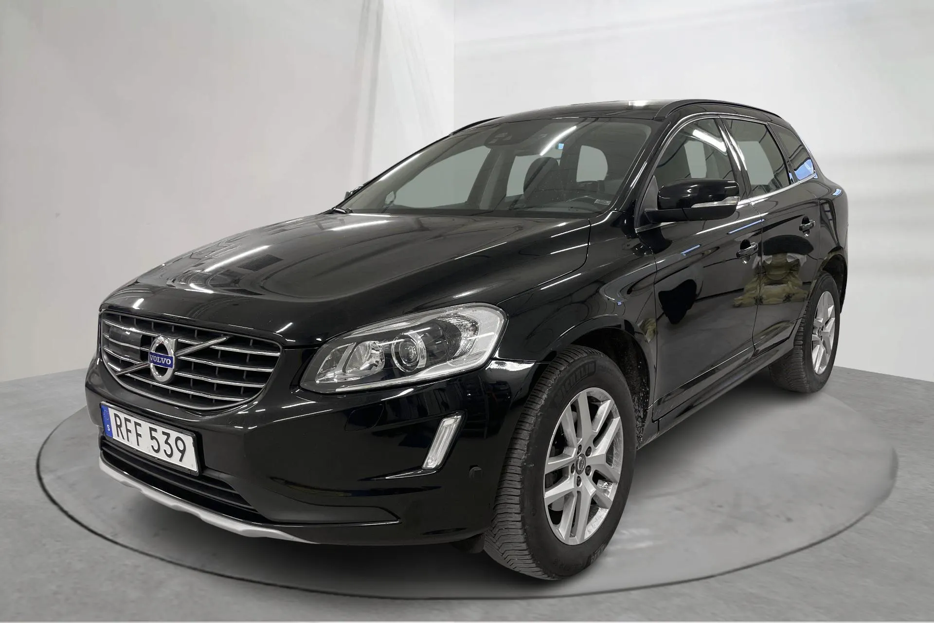 Presentationsfoto 1 av 15: Volvo XC60 D4 AWD (190hk) - 14 220 mil - Automat - svart - 2017