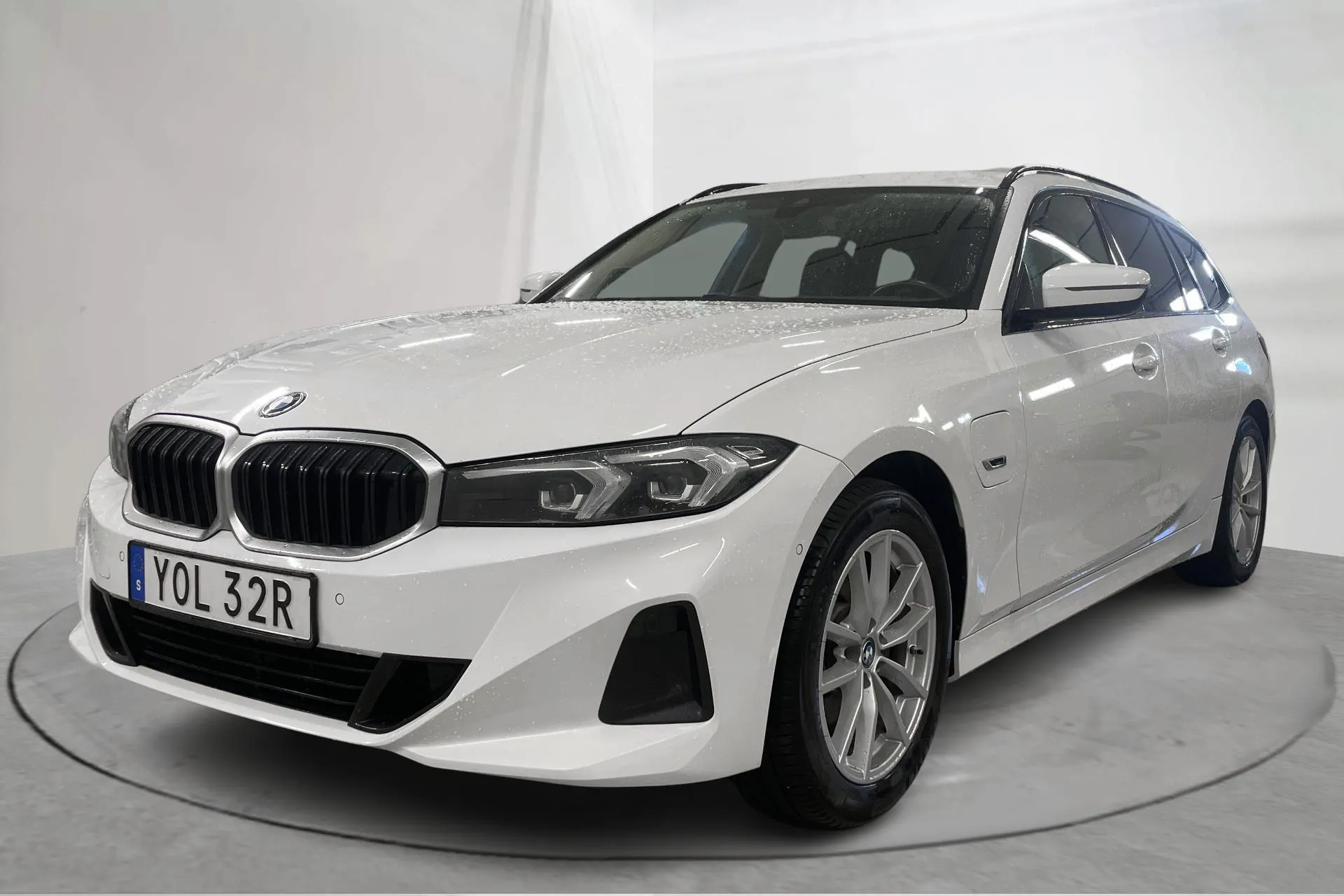 BMW 330e xDrive Touring LCI, G21 (292hk)