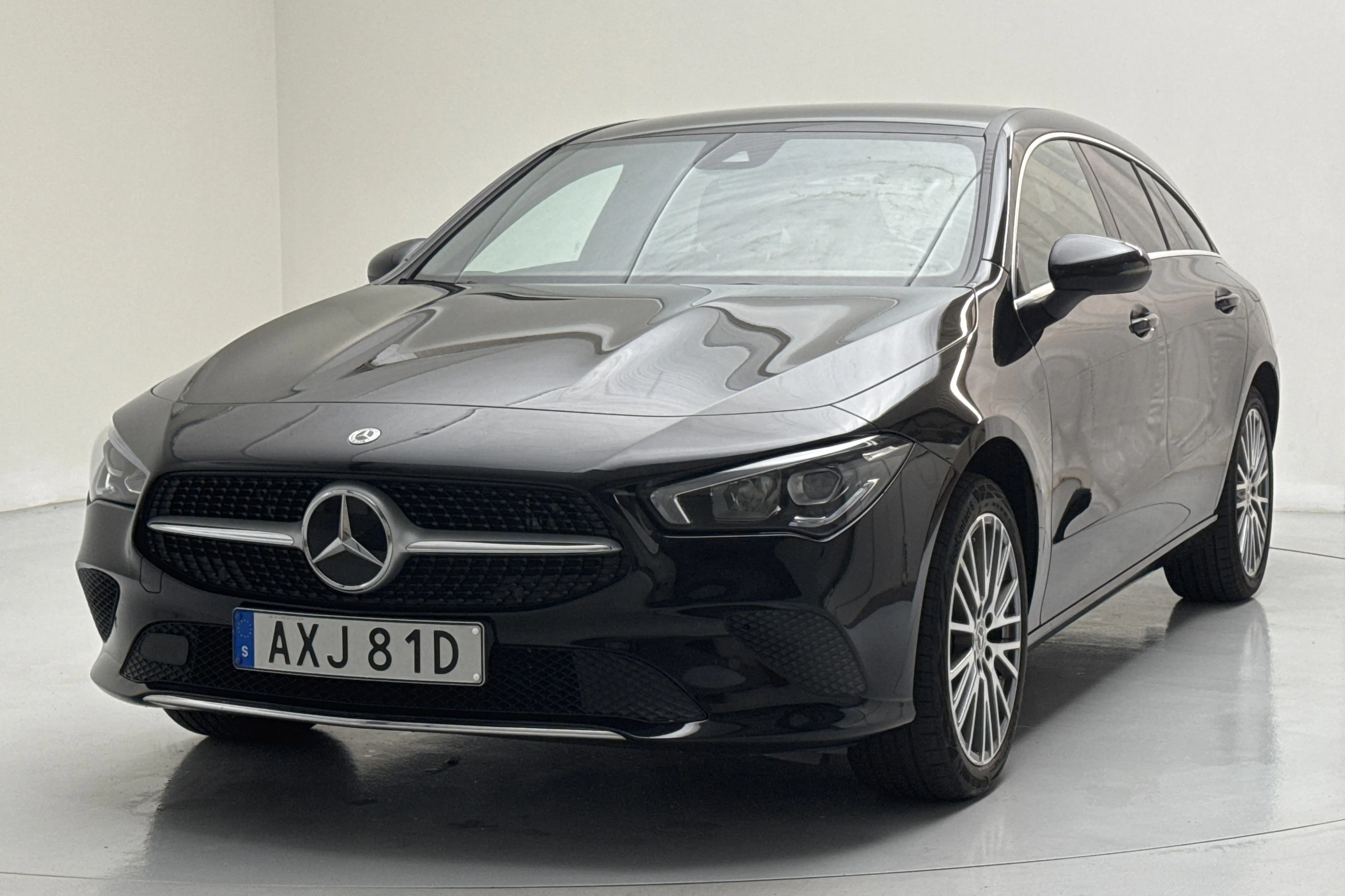 Presentation photo 1 of 17: Mercedes CLA 250 e Shooting Brake X118 (218hk) - 70 630 km - Automatic - black - 2023