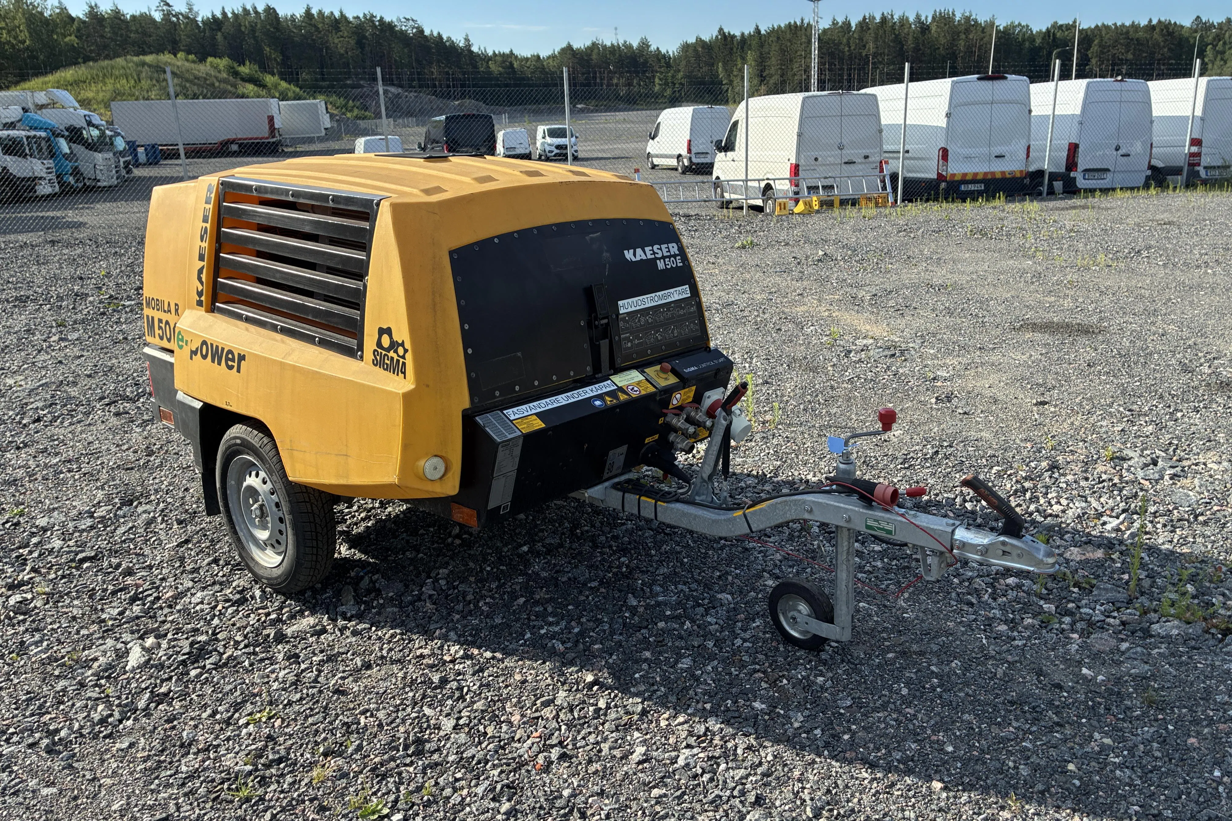 Presentationsfoto 2 av 55: KAESER M50E PE-EL kompressor -  - gul - 2019