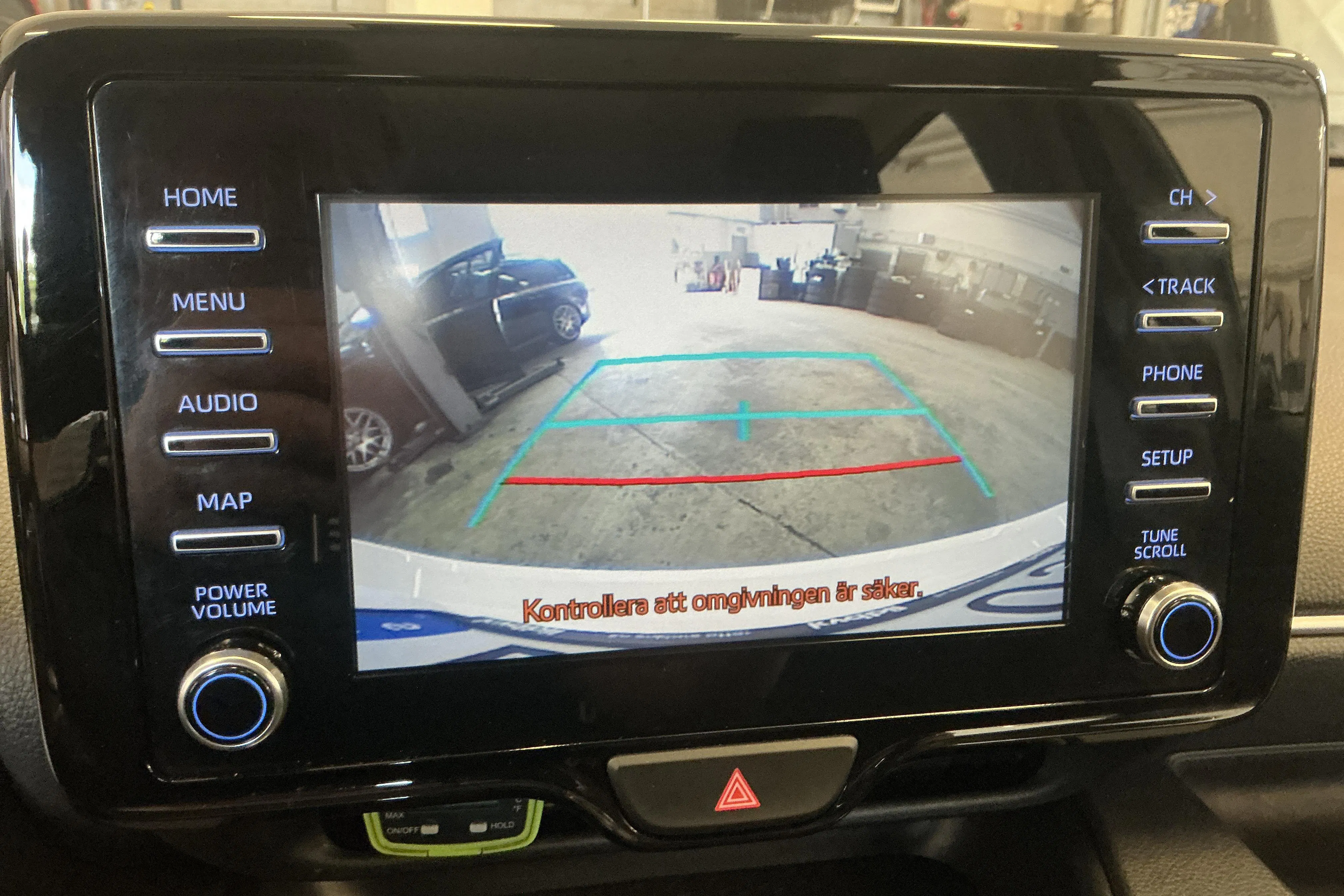 Presentation photo 12 of 12: Toyota Yaris 1.5 Hybrid 5dr (116hk) - 144 140 km - Automatic - white - 2021