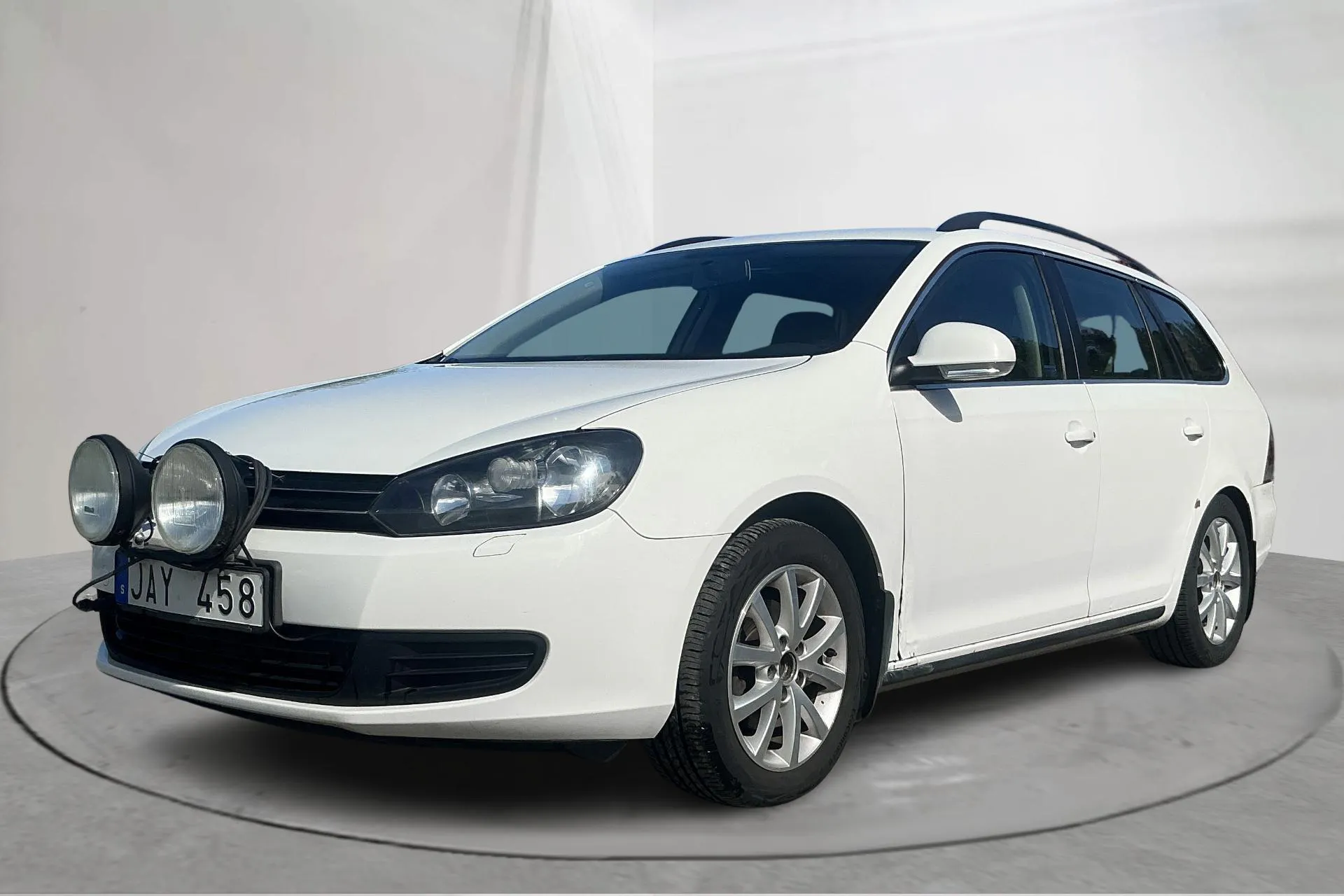 Presentation photo 1 of 13: VW Golf VI 1.6 TDI BlueMotion Technology Variant (105hk) - 128 860 km - Manual - white - 2010