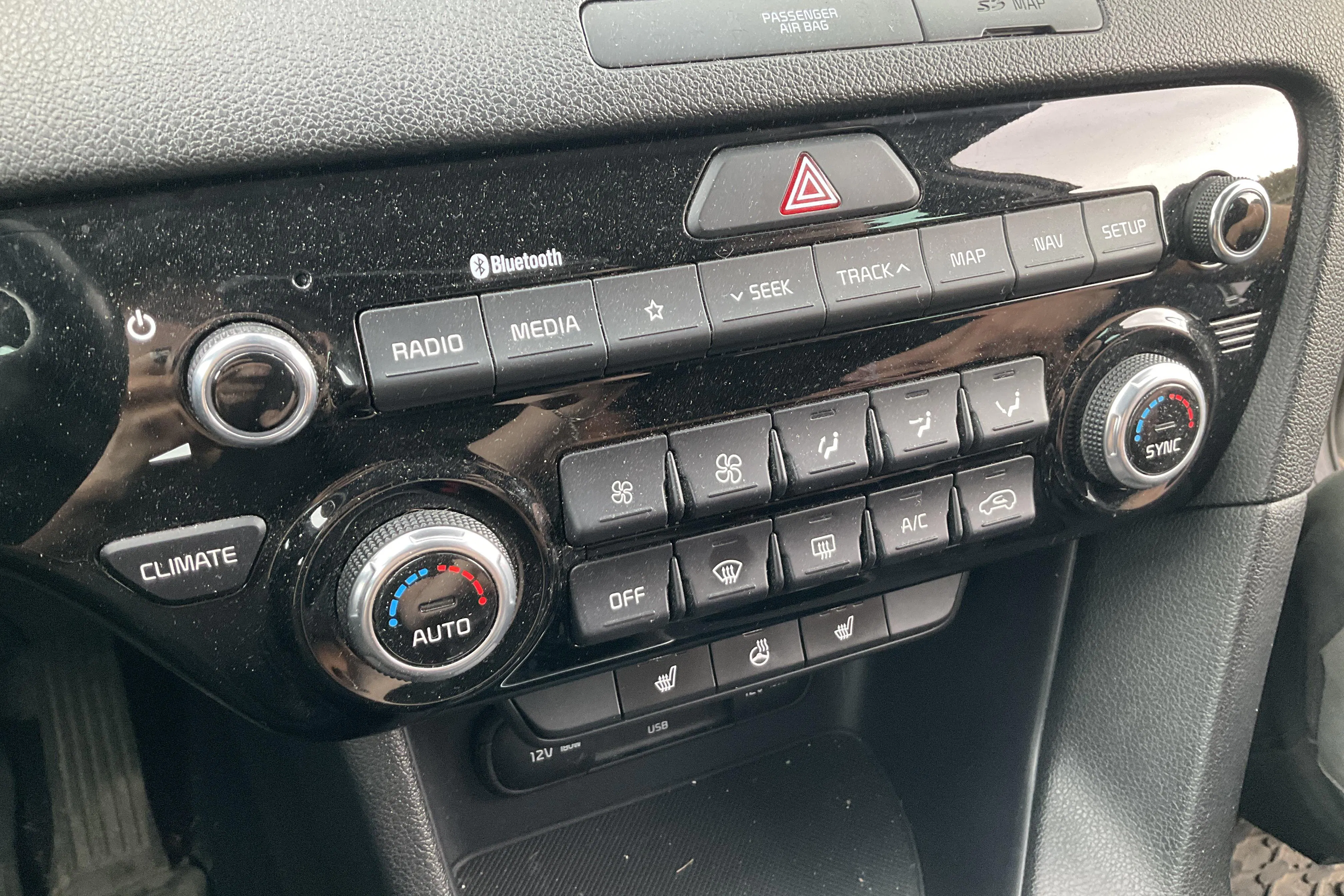 Presentationsfoto 12 av 12: KIA Sportage 1.6 CRDi AWD (136hk) - 16 315 mil - Automat - grå - 2019