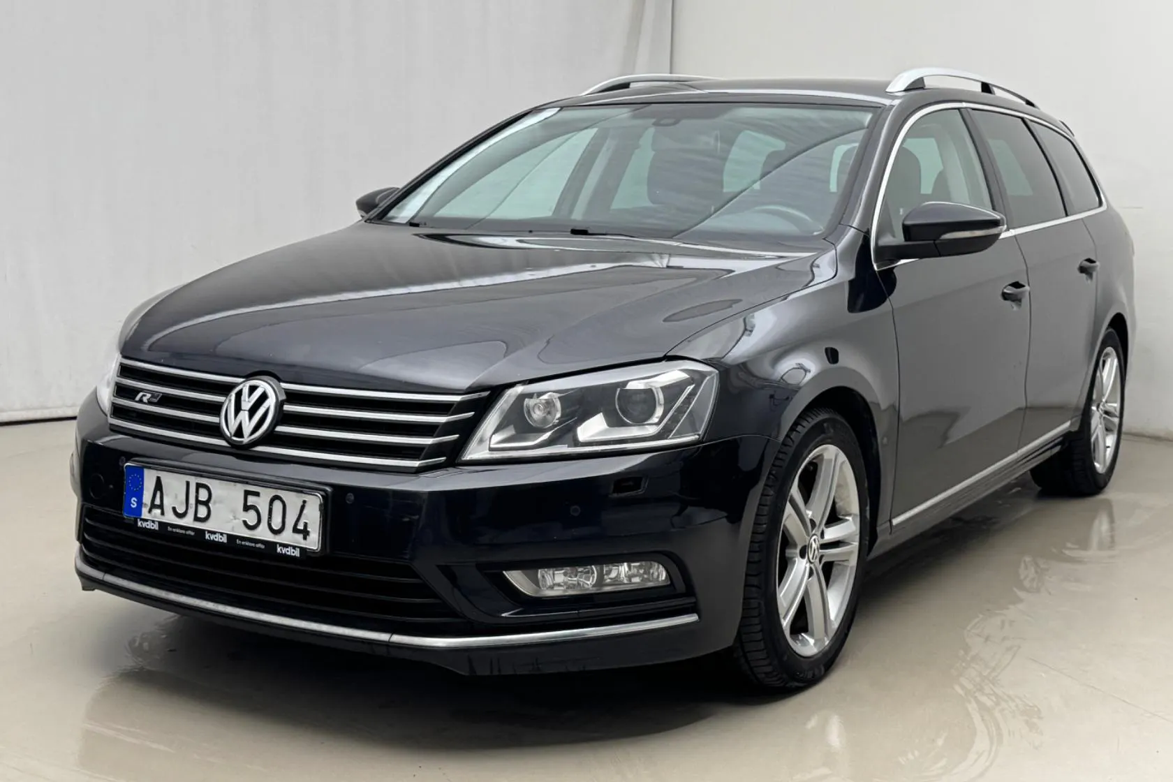 Presentationsfoto 1 av 17: VW Passat 2.0 TDI BlueMotion Technology Variant 4Motion (177hk) - 14 956 mil - Automat - svart - 2014