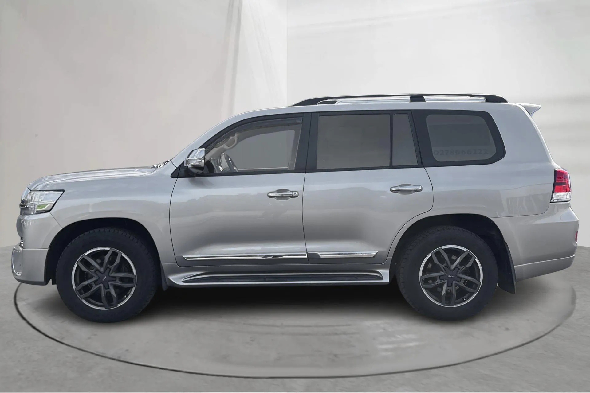 Presentation photo 2 of 17: Toyota Land Cruiser 4.0 V6 AWD (275hk) - 108 950 km - Automatic - gray - 2016