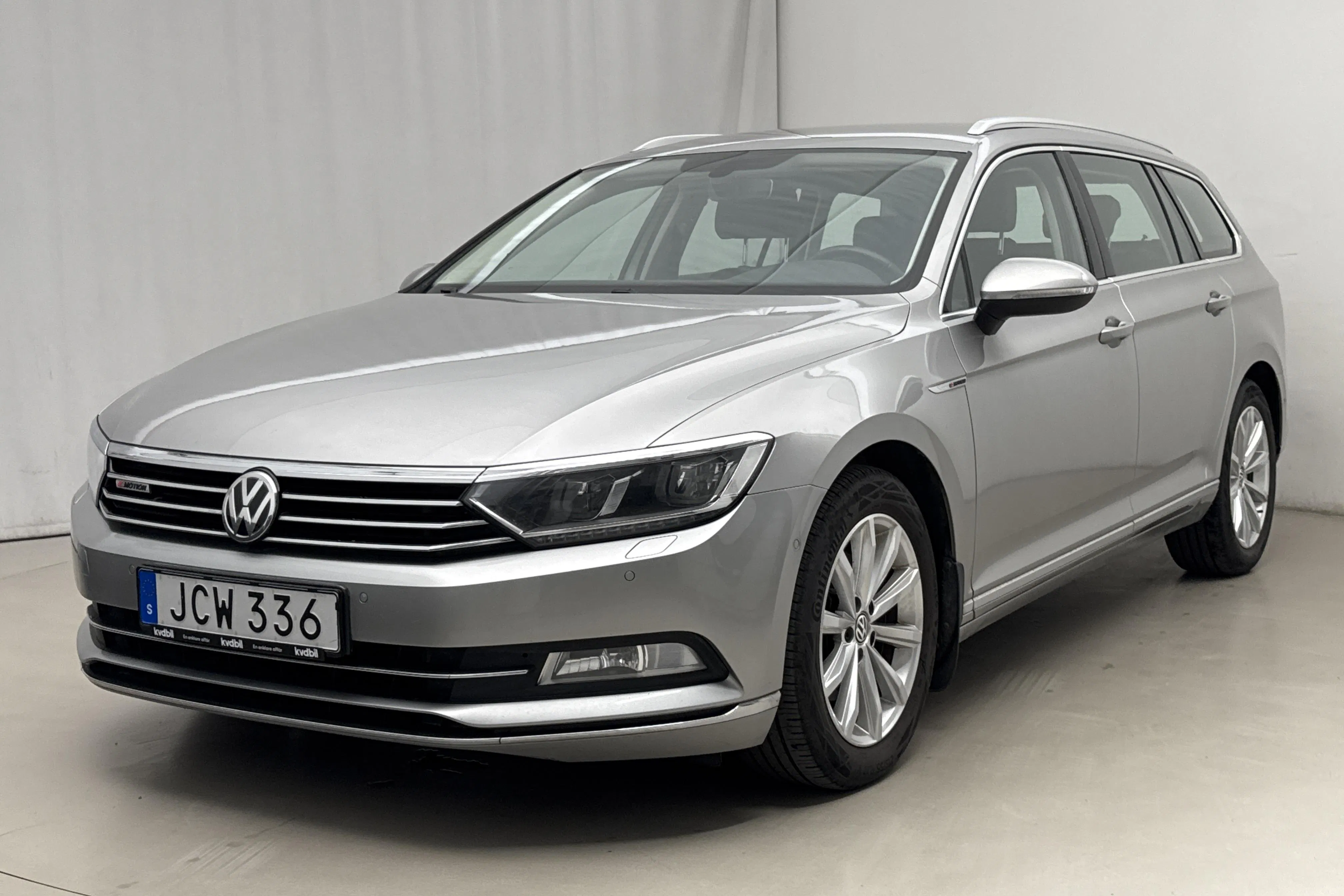 Presentation photo 1 of 20: VW Passat 2.0 TDI Sportscombi 4MOTION (190hk) - 169 370 km - Automatic - silver - 2016