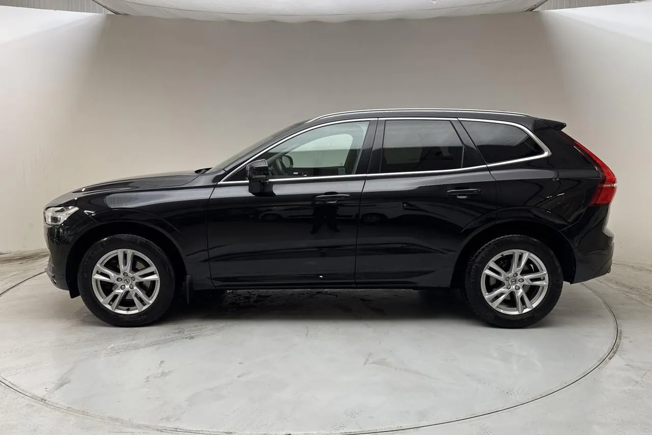 Presentationsfoto 2 av 15: Volvo XC60 D4 2WD (190hk) - 8 010 mil - Automat - svart - 2019