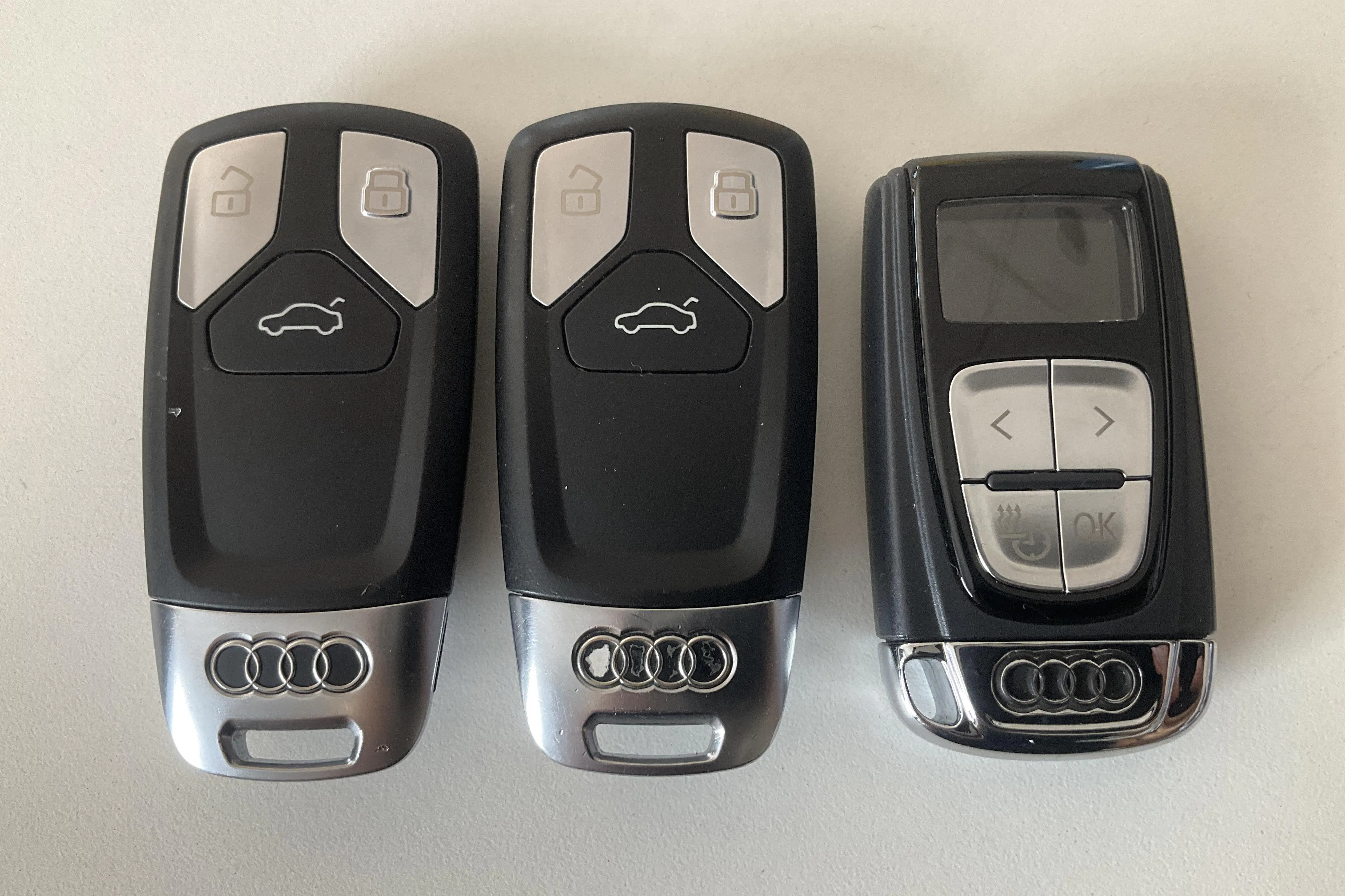 Presentationsfoto 19 av 19: Audi A4 2.0 TDI Avant quattro (190hk) - 14 059 mil - Automat - vit - 2017