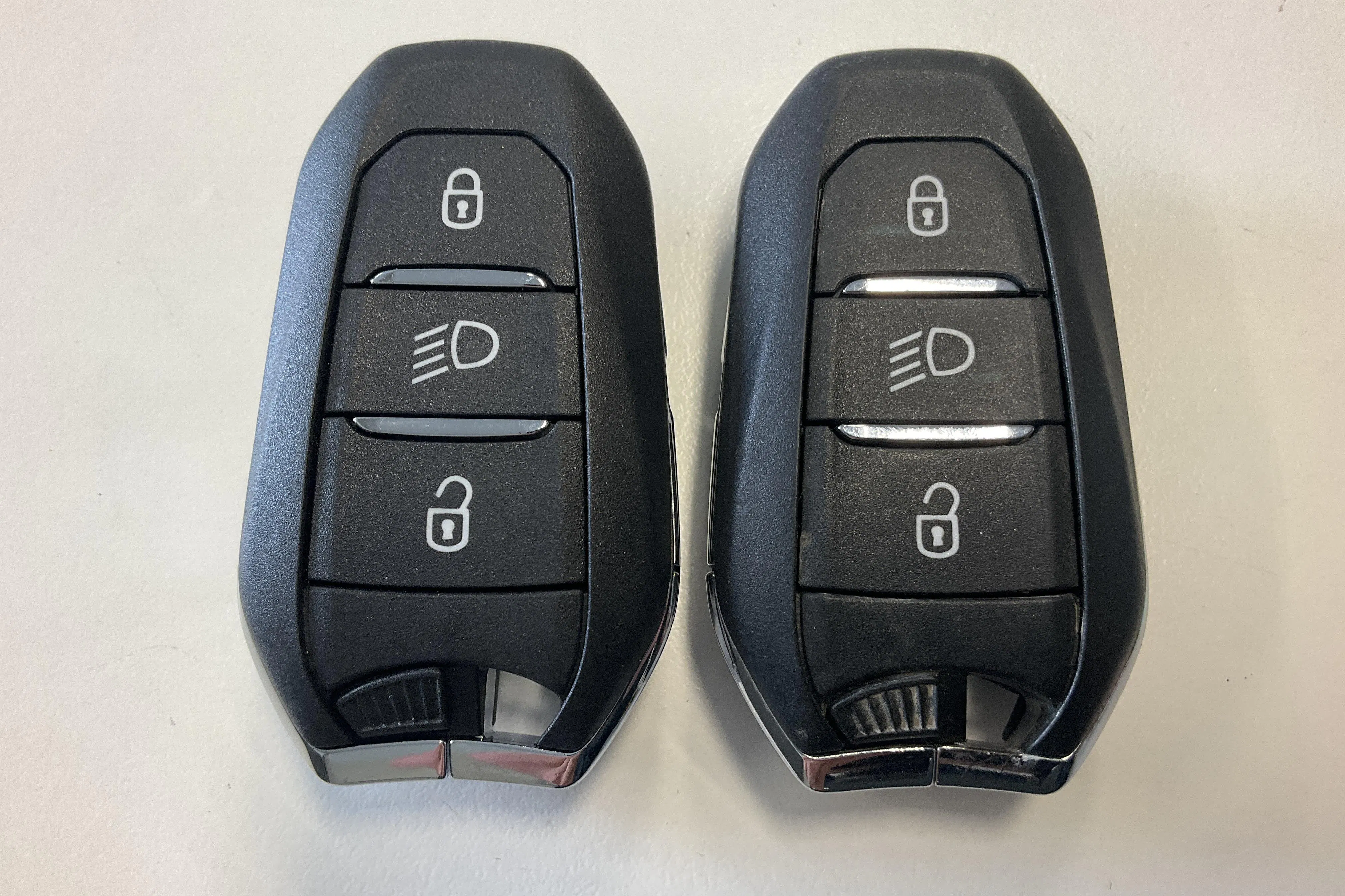 Presentationsfoto 14 av 14: Citroën C4 1.2 Hybrid (145hk) - 2 227 mil - Automat - blå - 2025