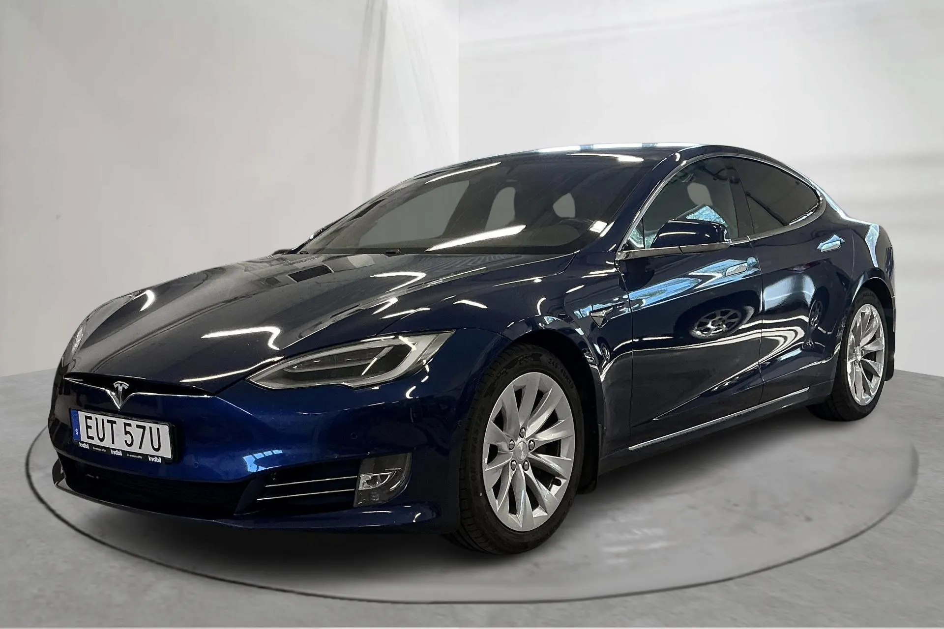 Presentationsfoto 1 av 21: Tesla Model S Dual Motor Long Range AWD - 11 359 mil - Automat - blå - 2020
