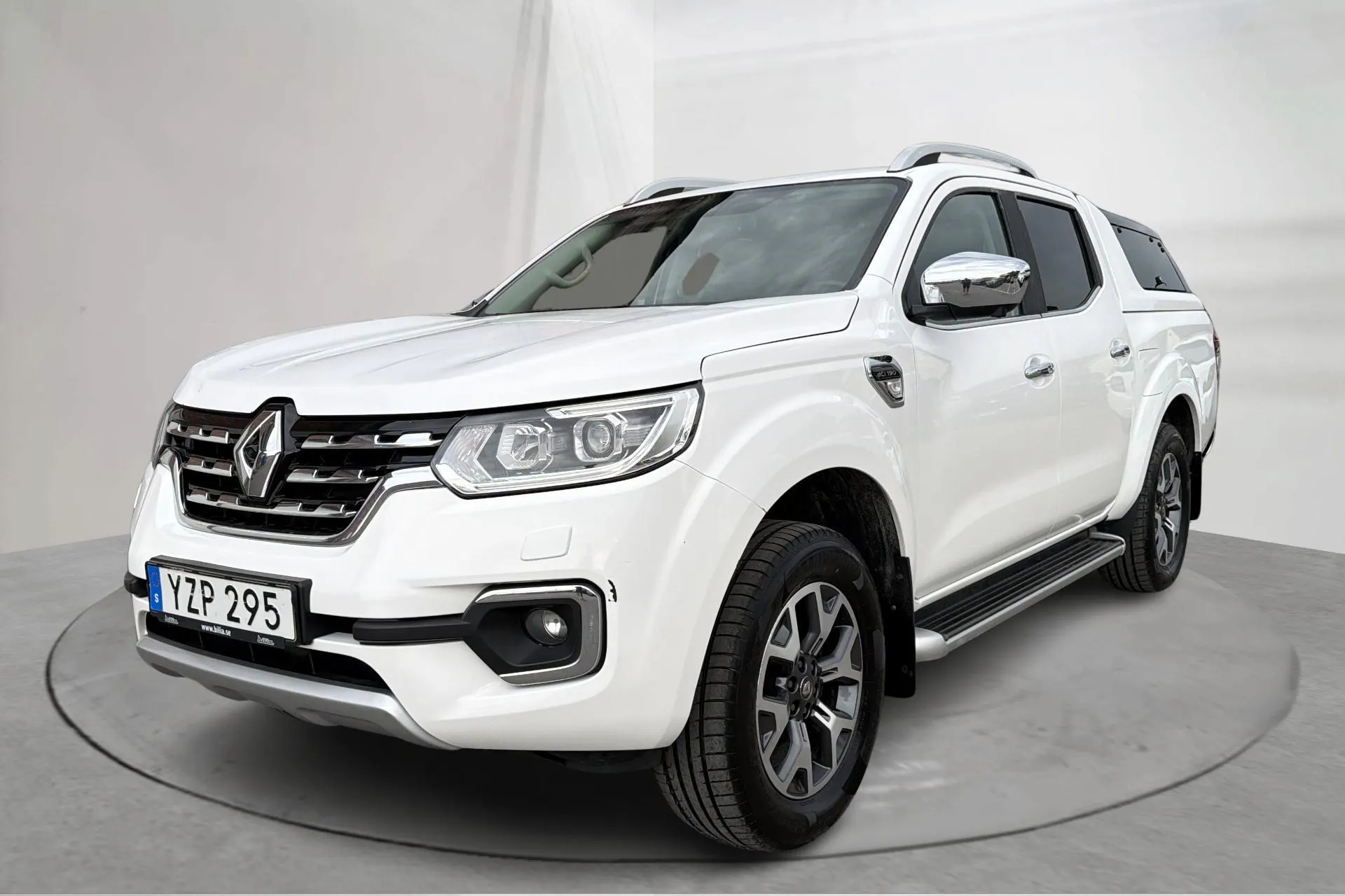Presentationsfoto 1 av 15: Renault Alaskan 2.3 dCi 4WD (190hk) - 19 998 mil - Automat - vit - 2017