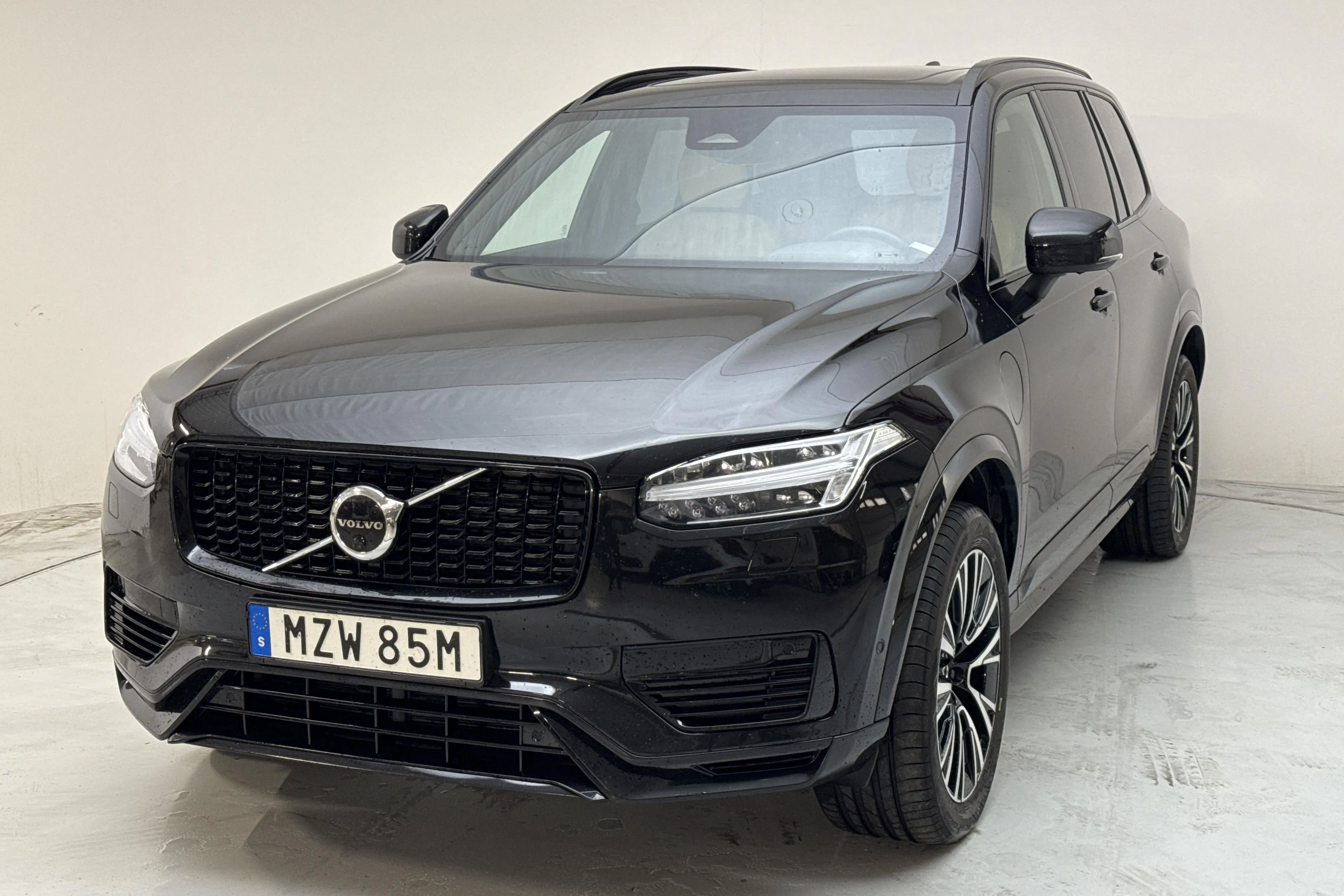 Presentation photo 1 of 20: Volvo XC90 T8 AWD Recharge (455hk) - 120 370 km - Automatic - black - 2023