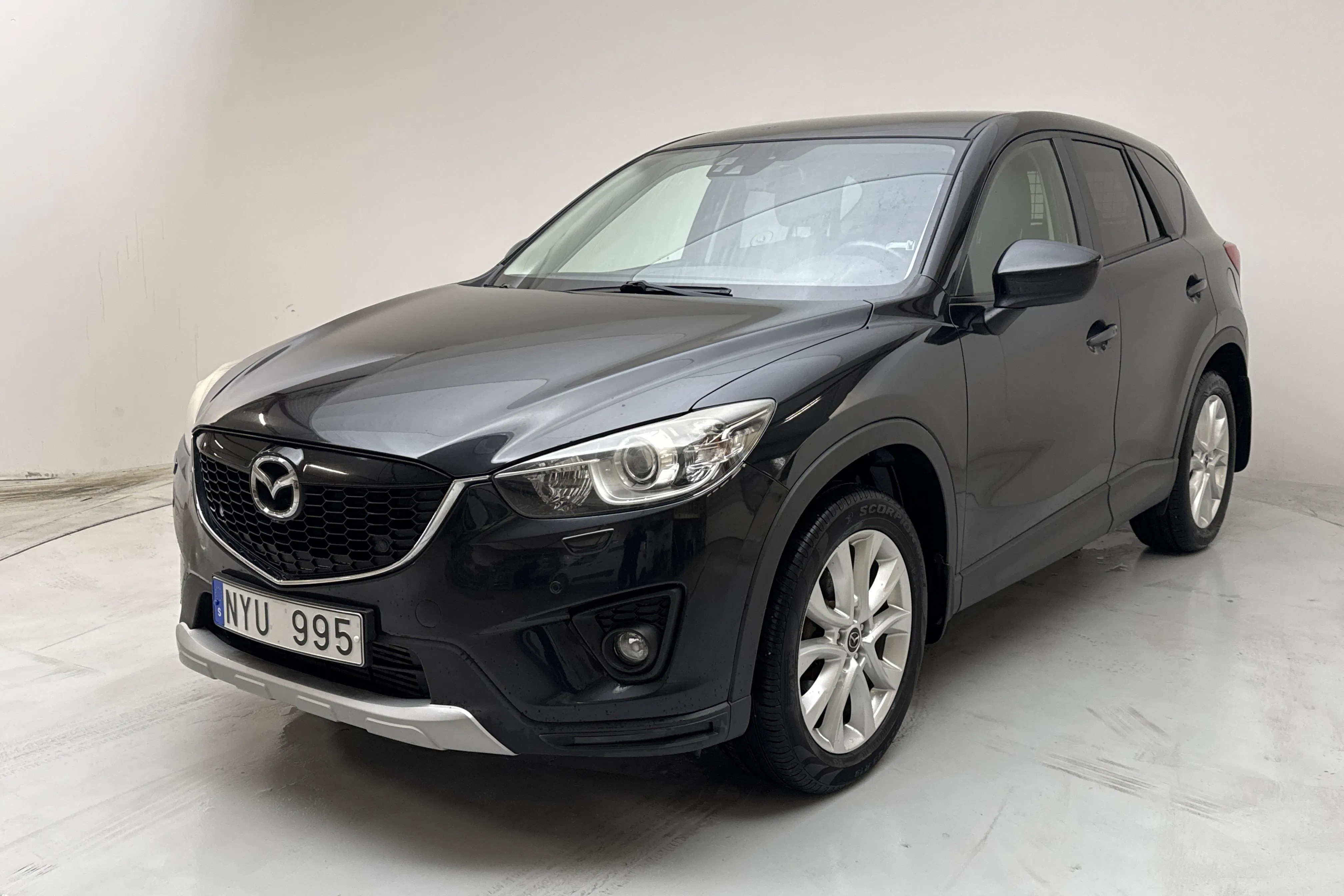 Presentationsfoto 1 av 17: Mazda CX-5 2.2 DE AWD (175hk) - 20 486 mil - Automat - svart - 2013