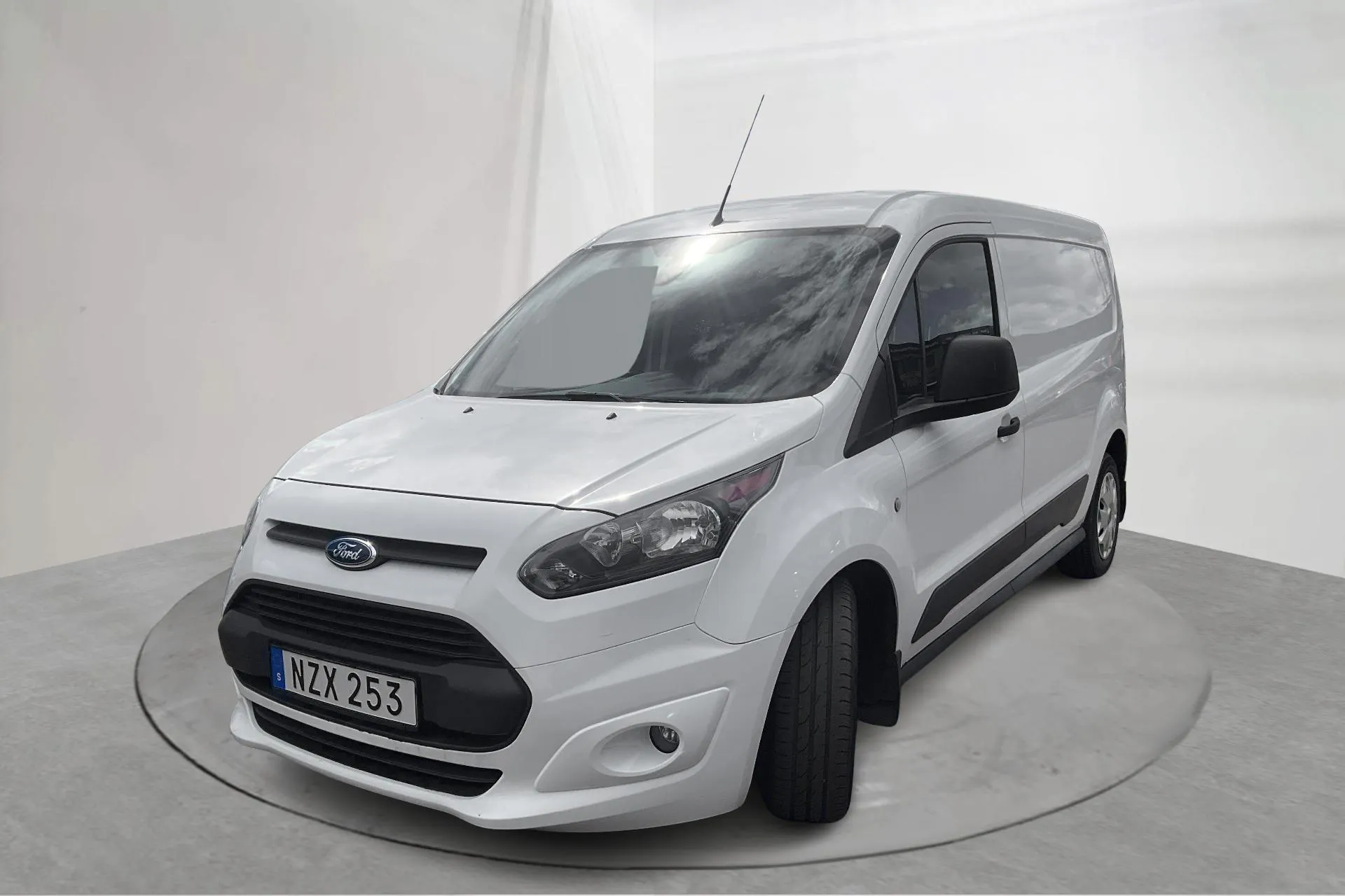 Presentation photo 1 of 17: Ford Transit Connect 1.5 TDCi (120hk) - 39 890 km - Automatic - white - 2016
