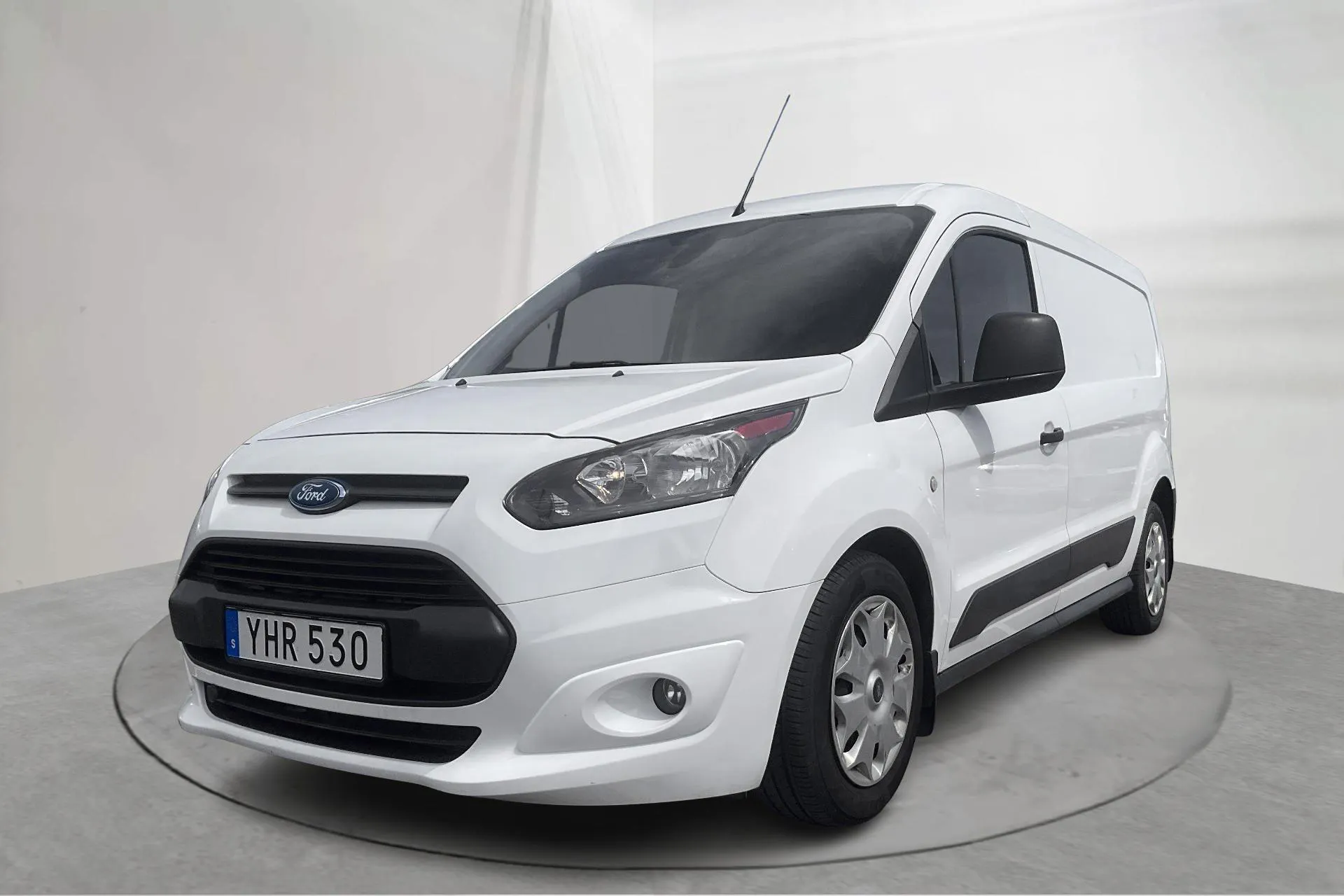 Presentationsfoto 1 av 16: Ford Transit Connect 1.5 TDCi (120hk) - 4 381 mil - Automat - vit - 2017