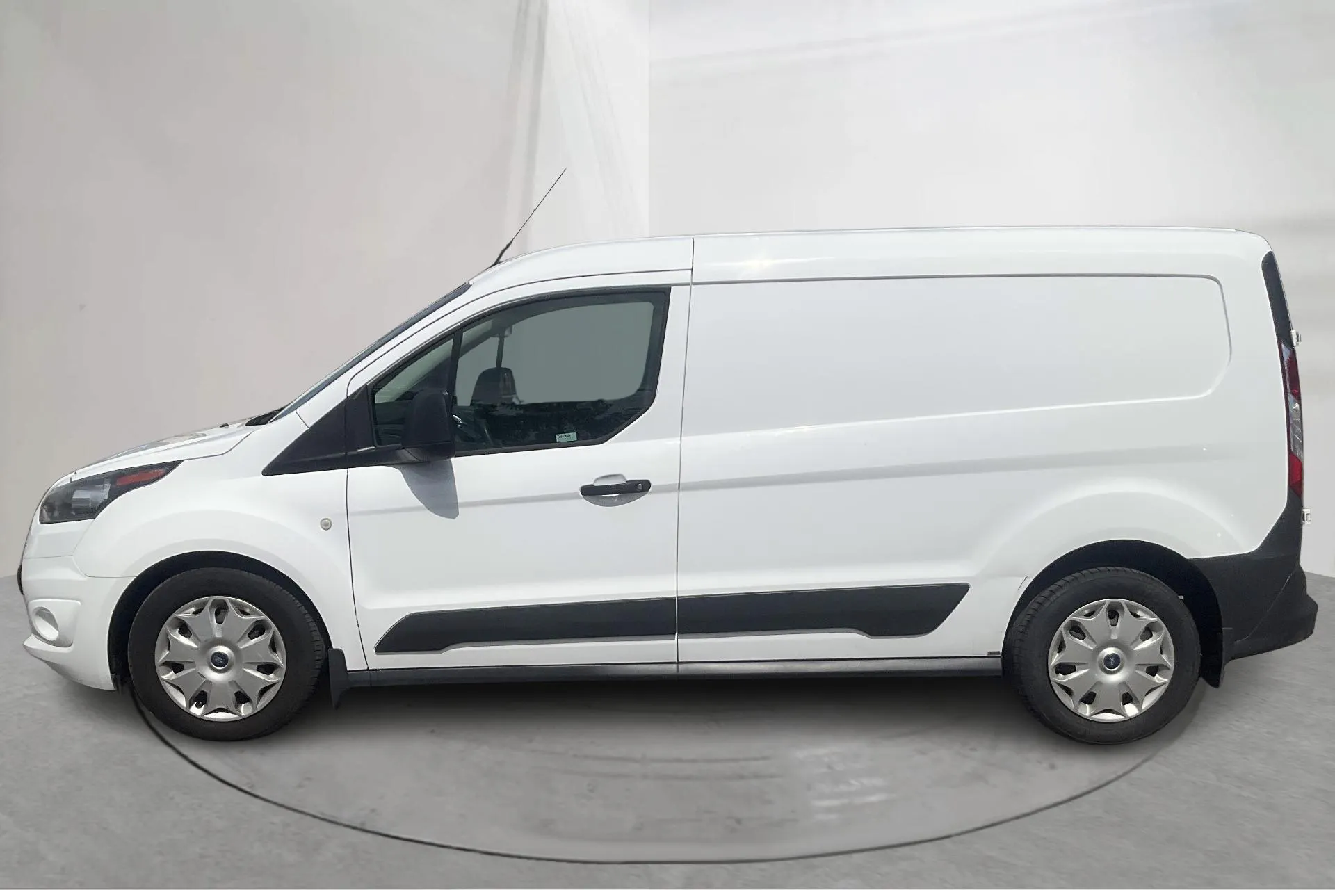 Presentationsfoto 2 av 16: Ford Transit Connect 1.5 TDCi (120hk) - 4 381 mil - Automat - vit - 2017