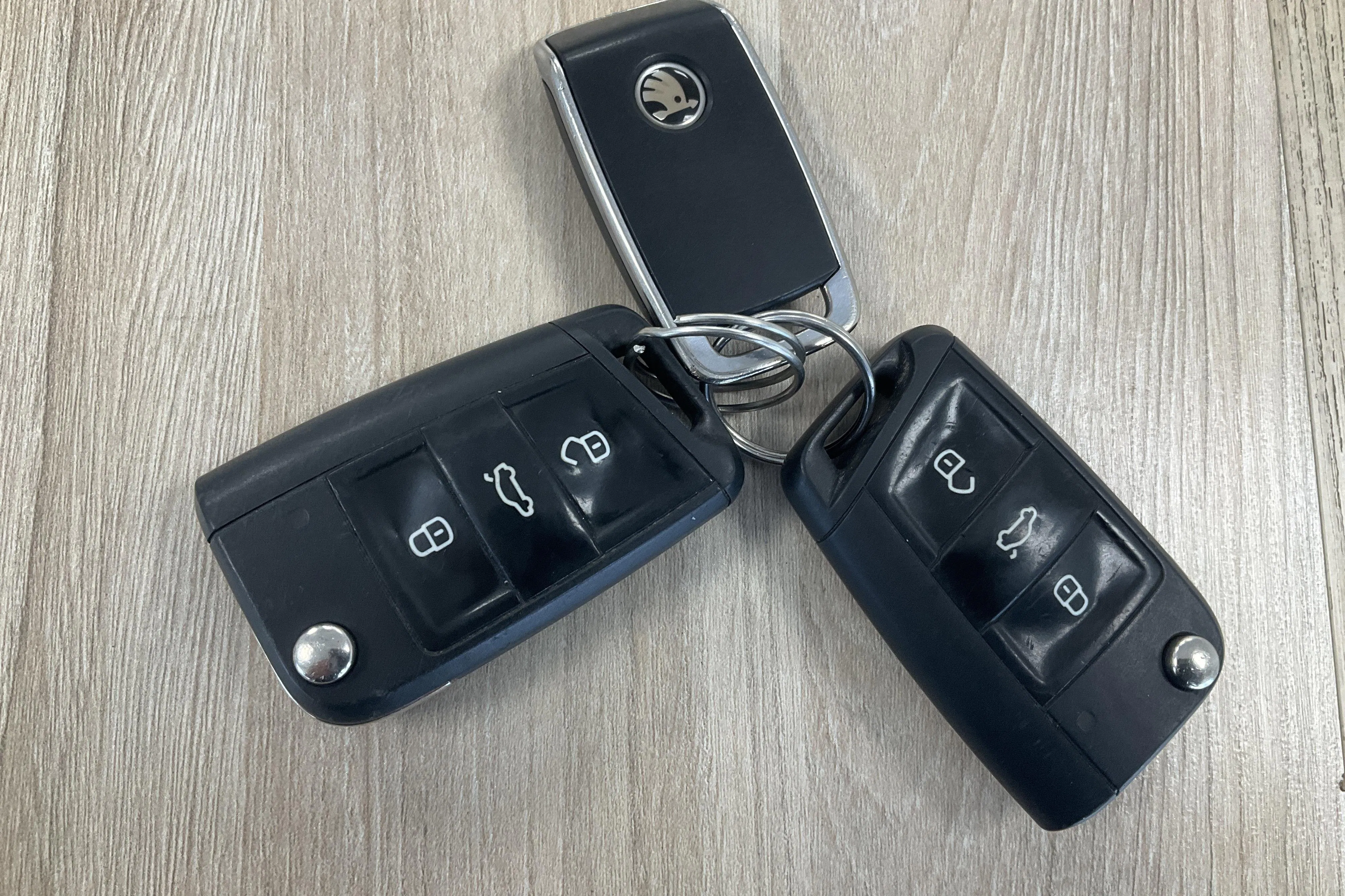 Presentation photo 14 of 14: Skoda Octavia Scout III 1.8 TSI Combi 4x4 (180hk) - 273 470 km - Automatic - silver - 2018