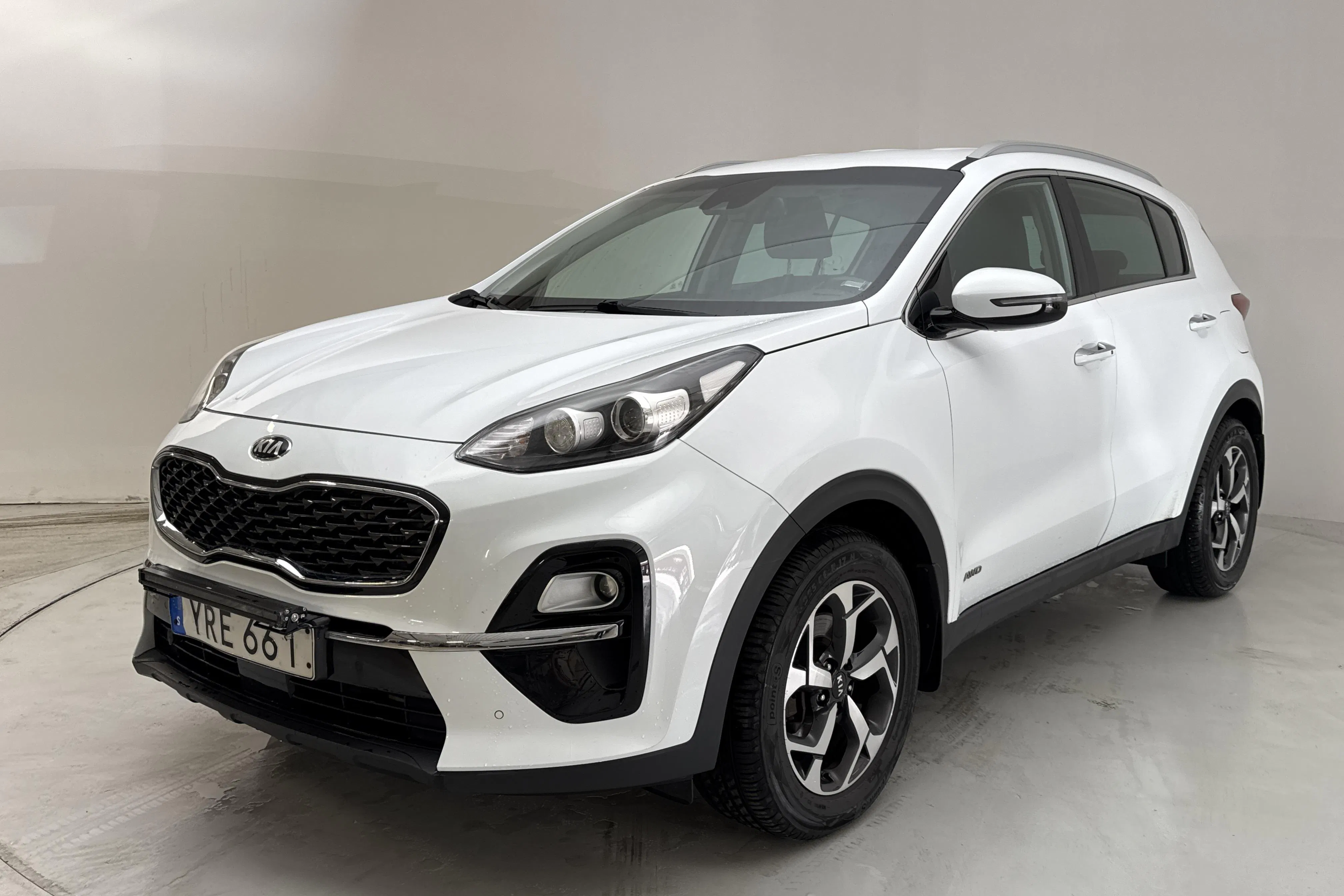 Presentationsfoto 1 av 14: KIA Sportage 1.6 CRDi AWD (136hk) - 15 458 mil - Automat - vit - 2019
