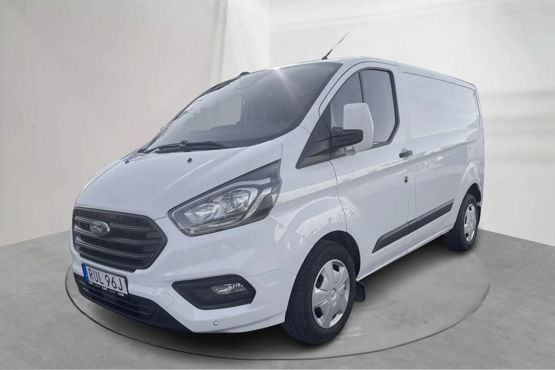 Presentationsfoto 1 av 15: Ford Transit Custom 280 (130hk) - 12 097 mil - Automat - vit - 2021