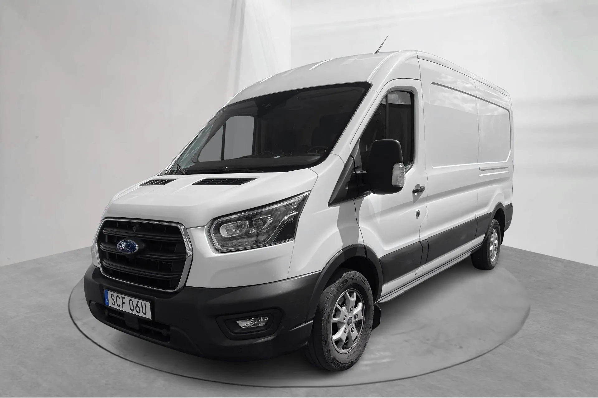 Presentation photo 1 of 16: Ford Transit 350 2.0 (170hk) - 111 810 km - Automatic - white - 2020
