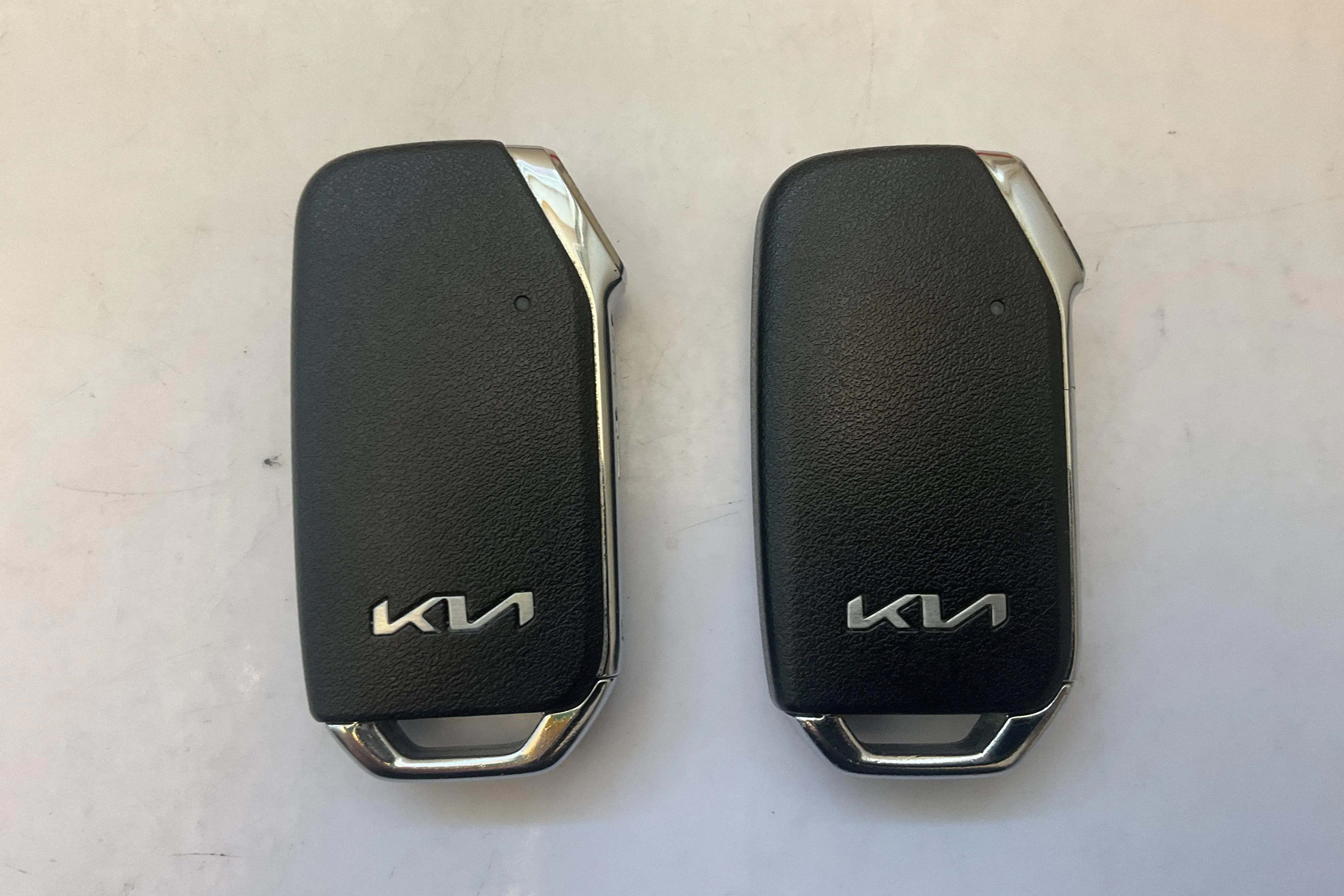 Presentationsfoto 16 av 16: KIA Ceed 1.6 Plug-in Hybrid SW (141hk) - 12 281 mil - Automat - röd - 2022
