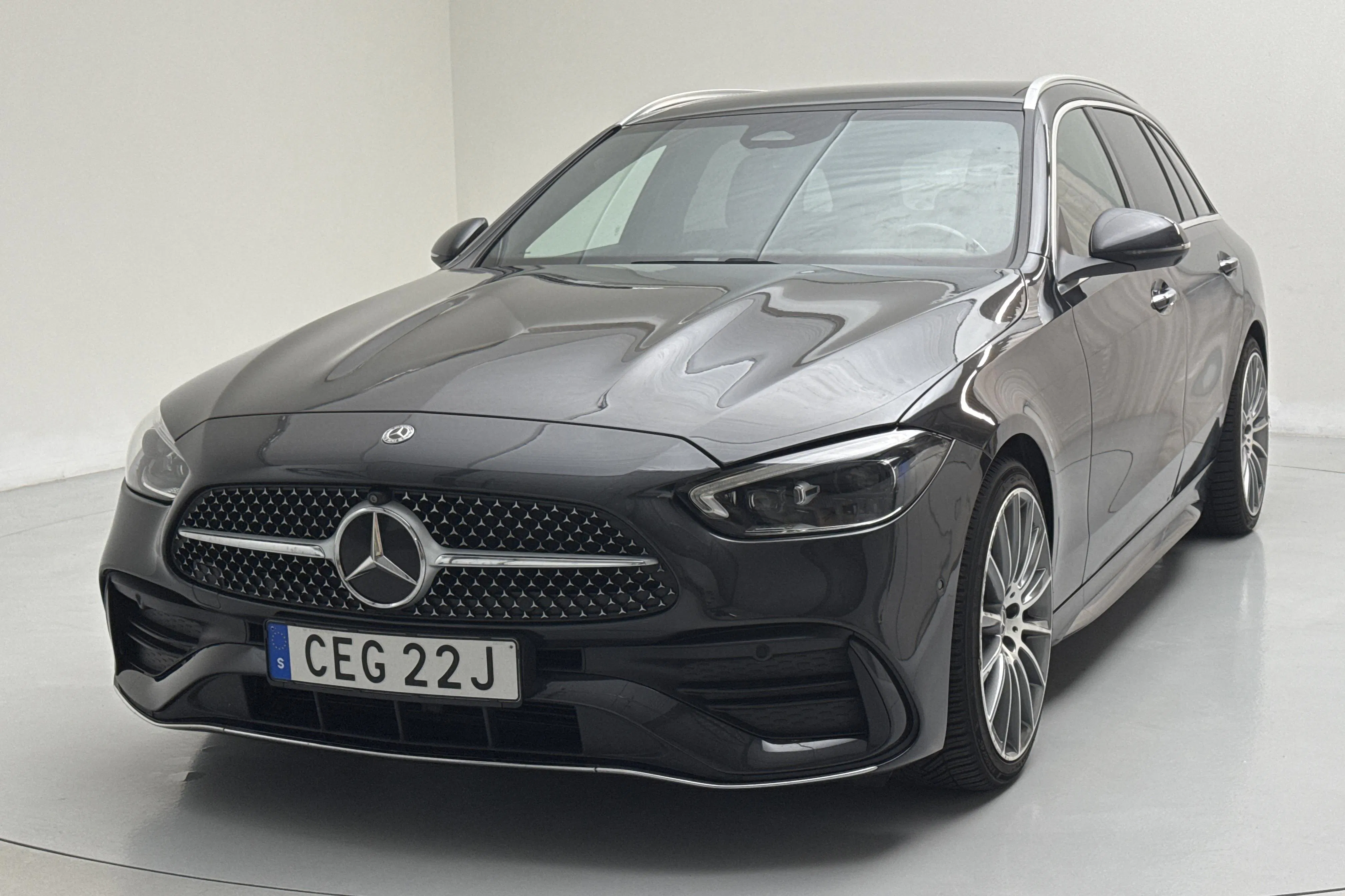 Präsentationsfoto 1 von 21: Mercedes C 220 d Kombi S206 (200hk) - 236 480 Kilometer - Verkaufsautomat - grau - 2022