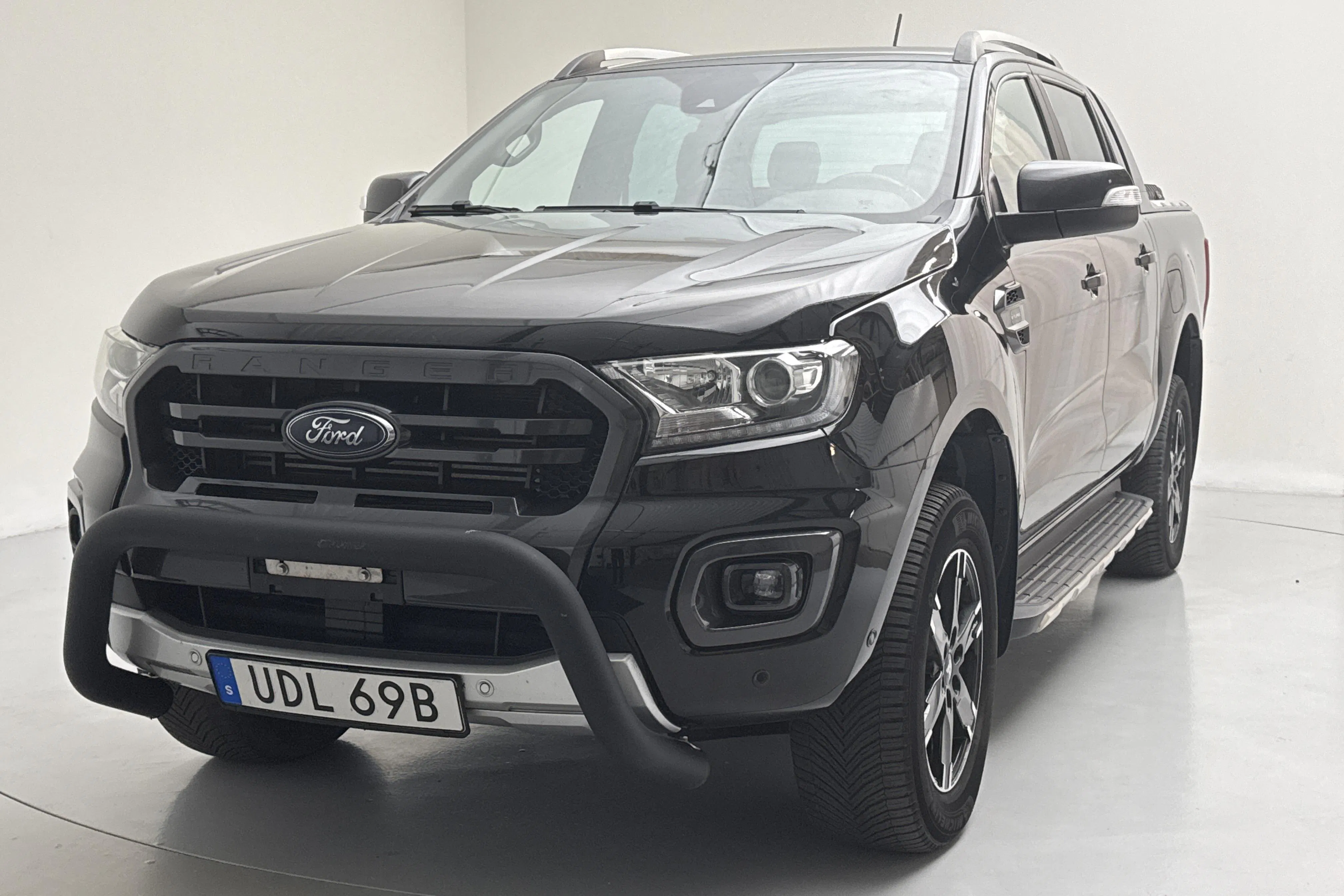 Presentation photo 1 of 16: Ford Ranger 2.0 TDCi 4WD (213hk) - 7 175 Scandinavian mile - Automatic - black - 2020