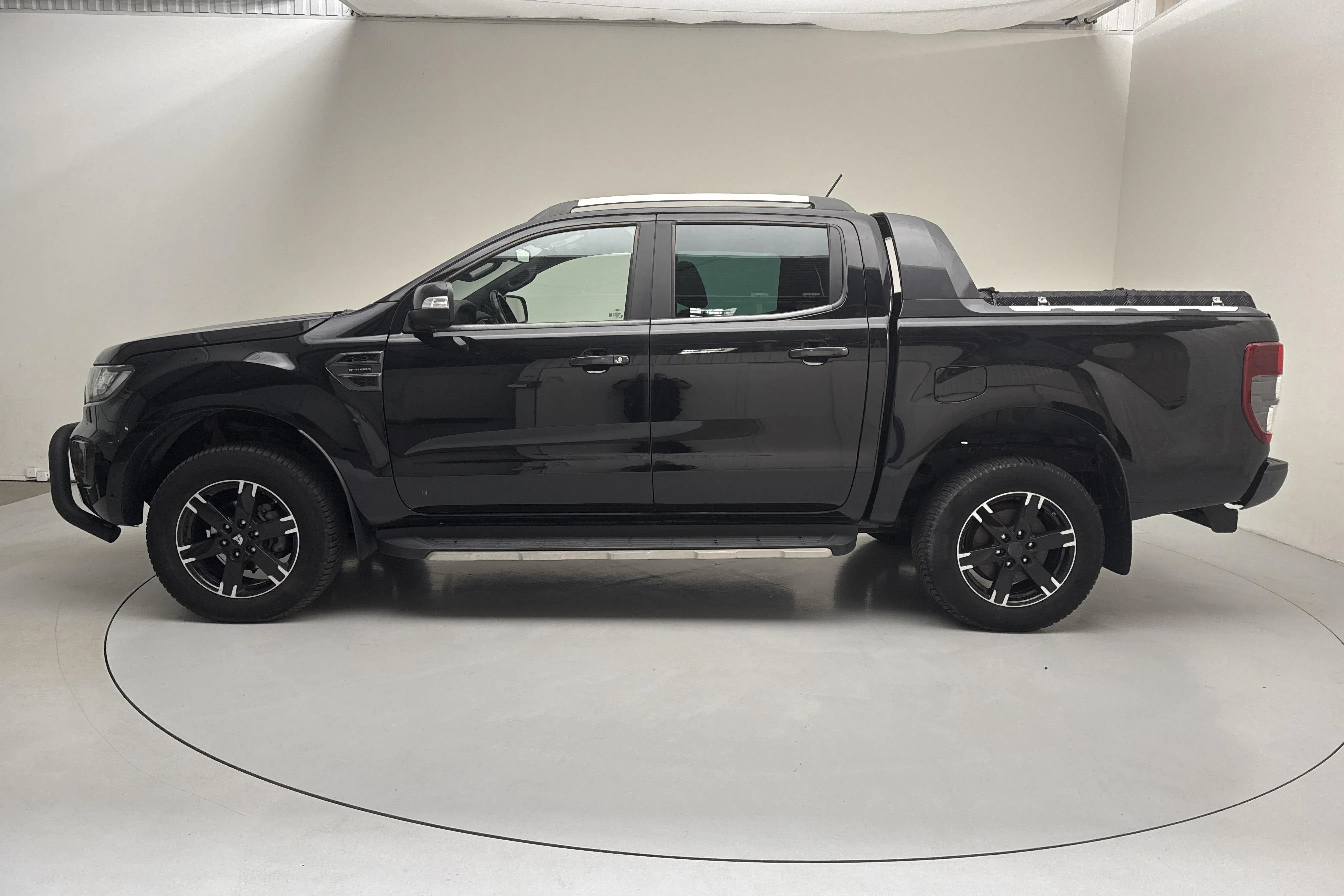 Presentation photo 2 of 16: Ford Ranger 2.0 TDCi 4WD (213hk) - 7 175 Scandinavian mile - Automatic - black - 2020