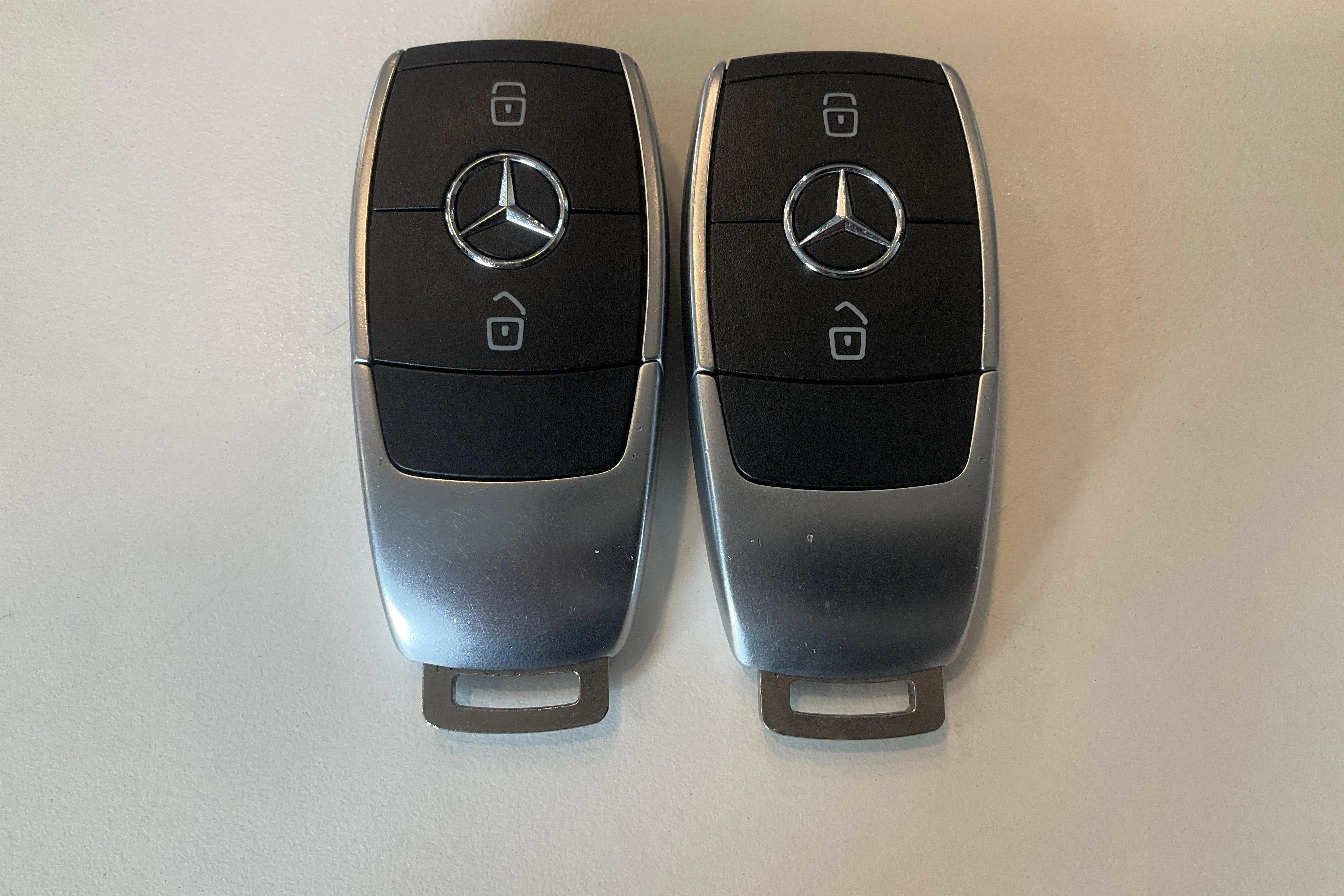 Presentation photo 16 of 16: Mercedes A 180 5dr W177 (136hk) - 30 000 km - Manual - dark grey - 2019