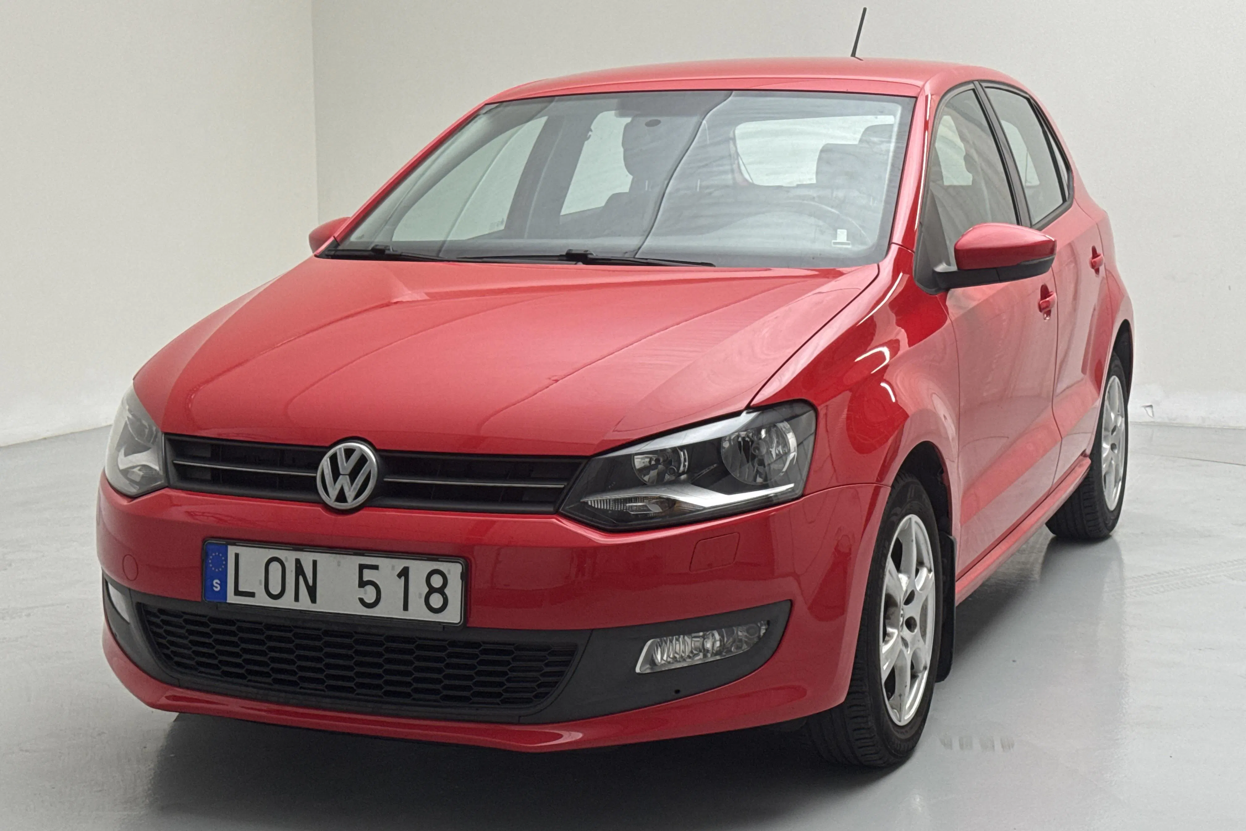 Präsentationsfoto 1 von 12: VW Polo 1.4 5dr (85hk) - 131 700 Kilometer - Handbuch - Rote Farbe - 2011