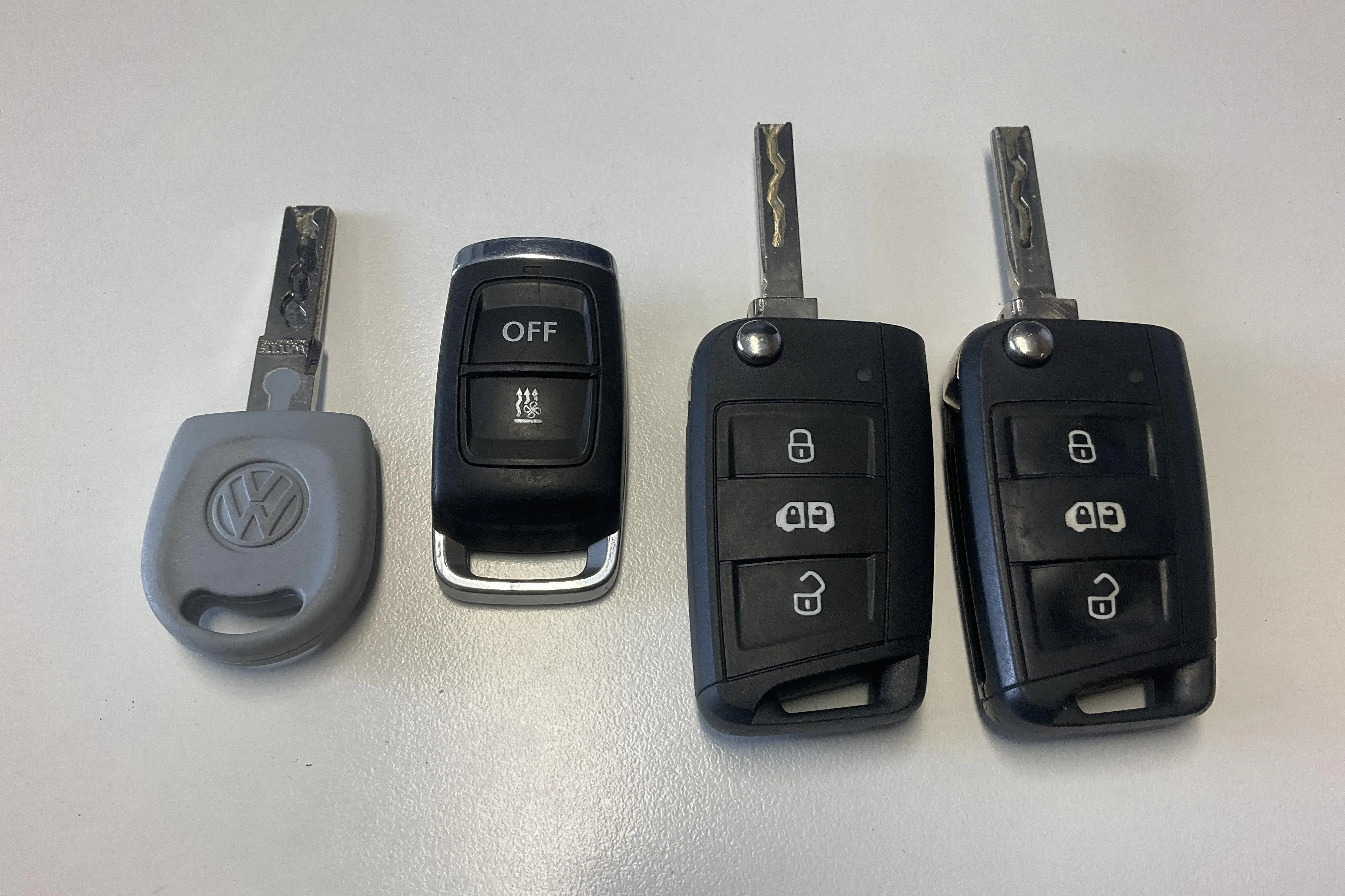 Presentationsfoto 15 av 15: VW Transporter T6.1 Skåp TDI (150hk) - 8 211 mil - Automat - vit - 2023