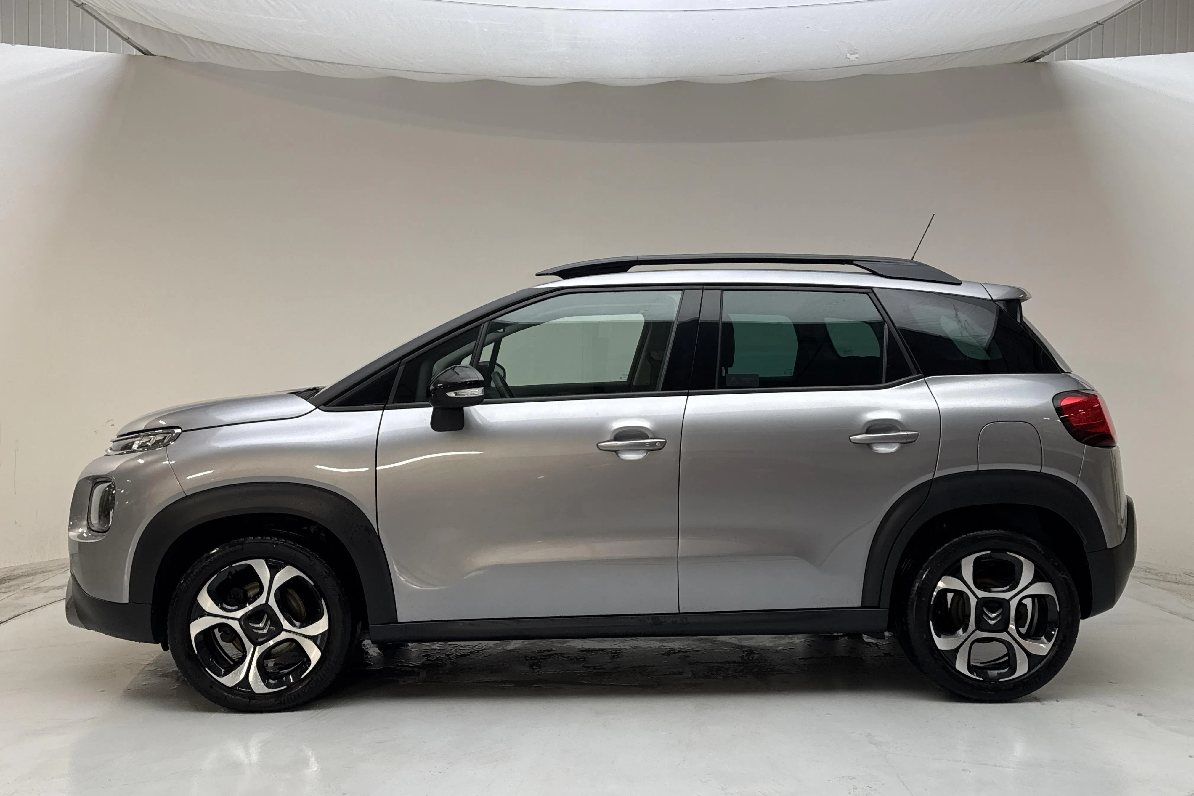 Presentation photo 2 of 14: Citroën C3 Aircross PureTech (130hk) - 61 910 km - Automatic - gray - 2020