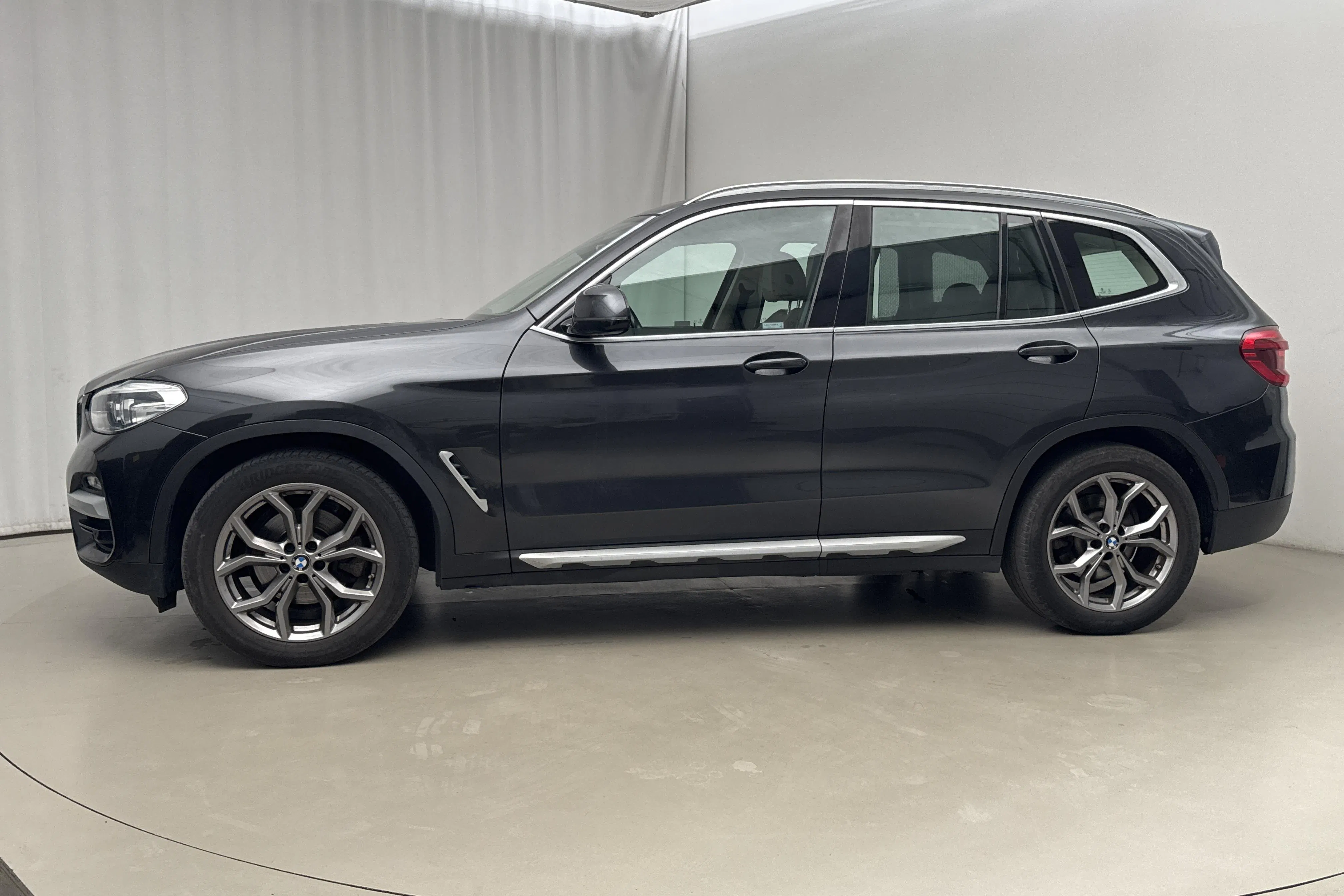 Presentationsfoto 2 av 18: BMW X3 xDrive20d, G01 (190hk) - 10 487 mil - Automat - grå - 2018