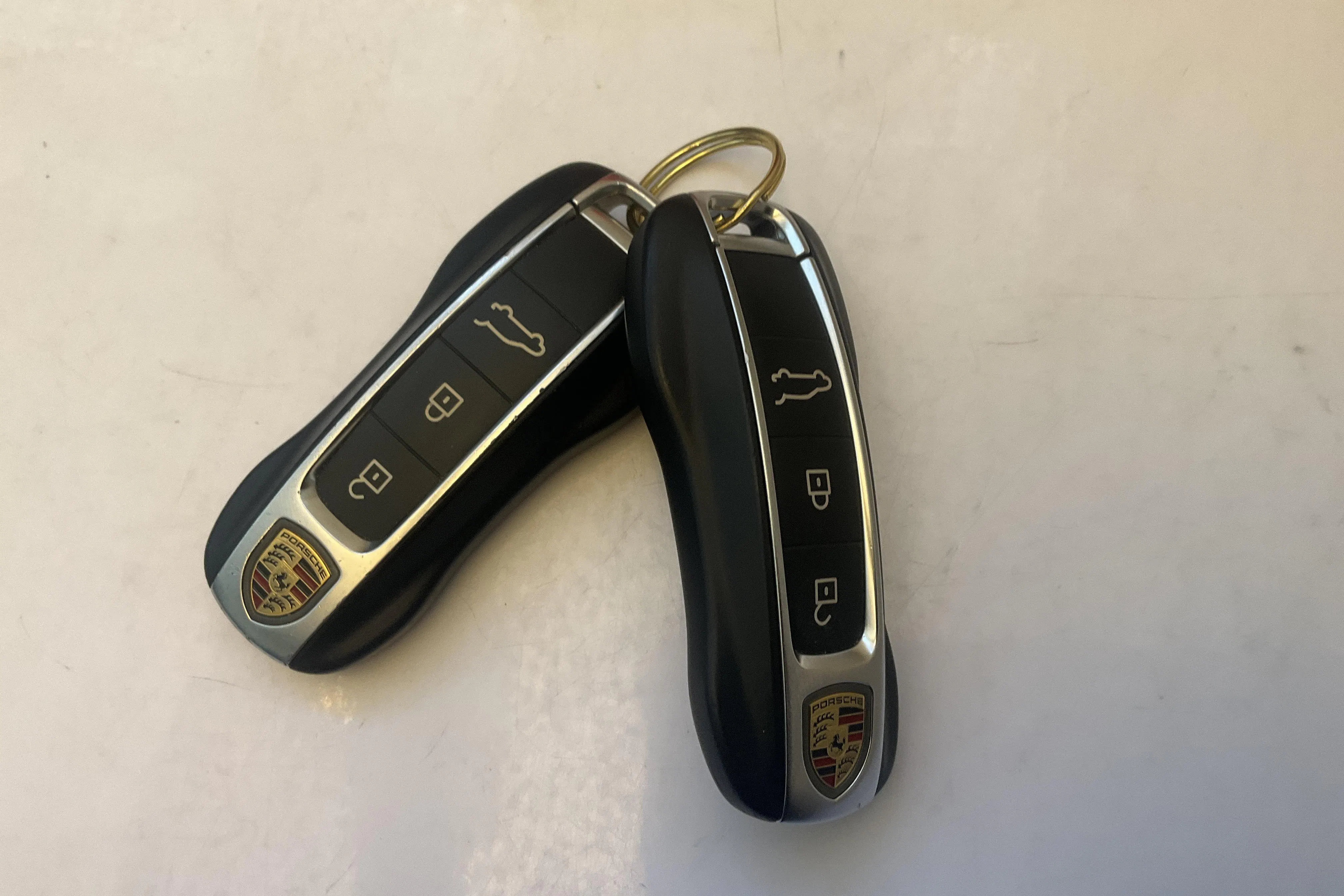 Presentationsfoto 21 av 21: Porsche Cayenne E-hybrid (462hk) - 14 362 mil - Automat - Mörkblå - 2020