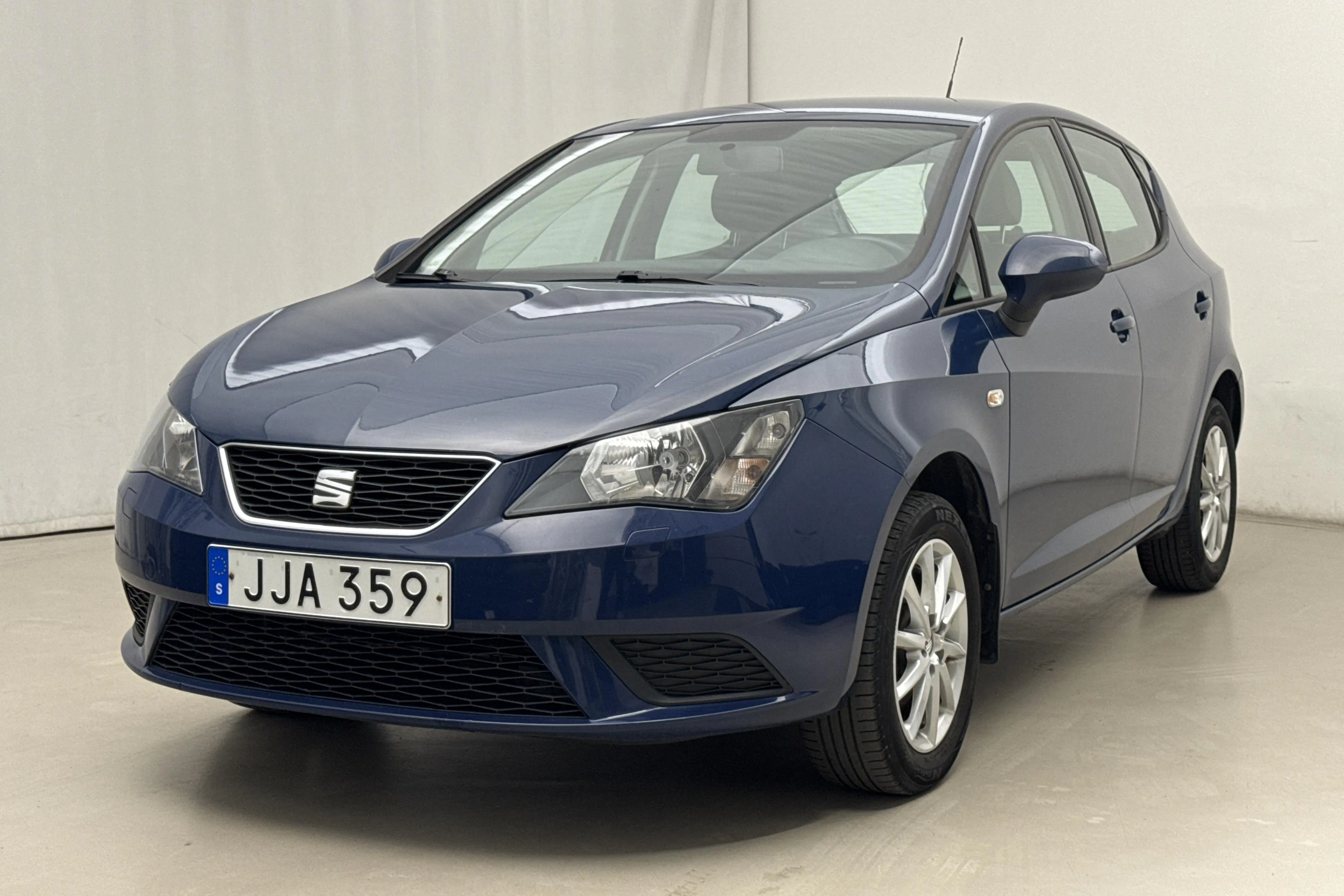 Presentationsfoto 1 av 15: Seat Ibiza 1.2 TSI 5dr (90hk) - 7 171 mil - Manuell - blå - 2017