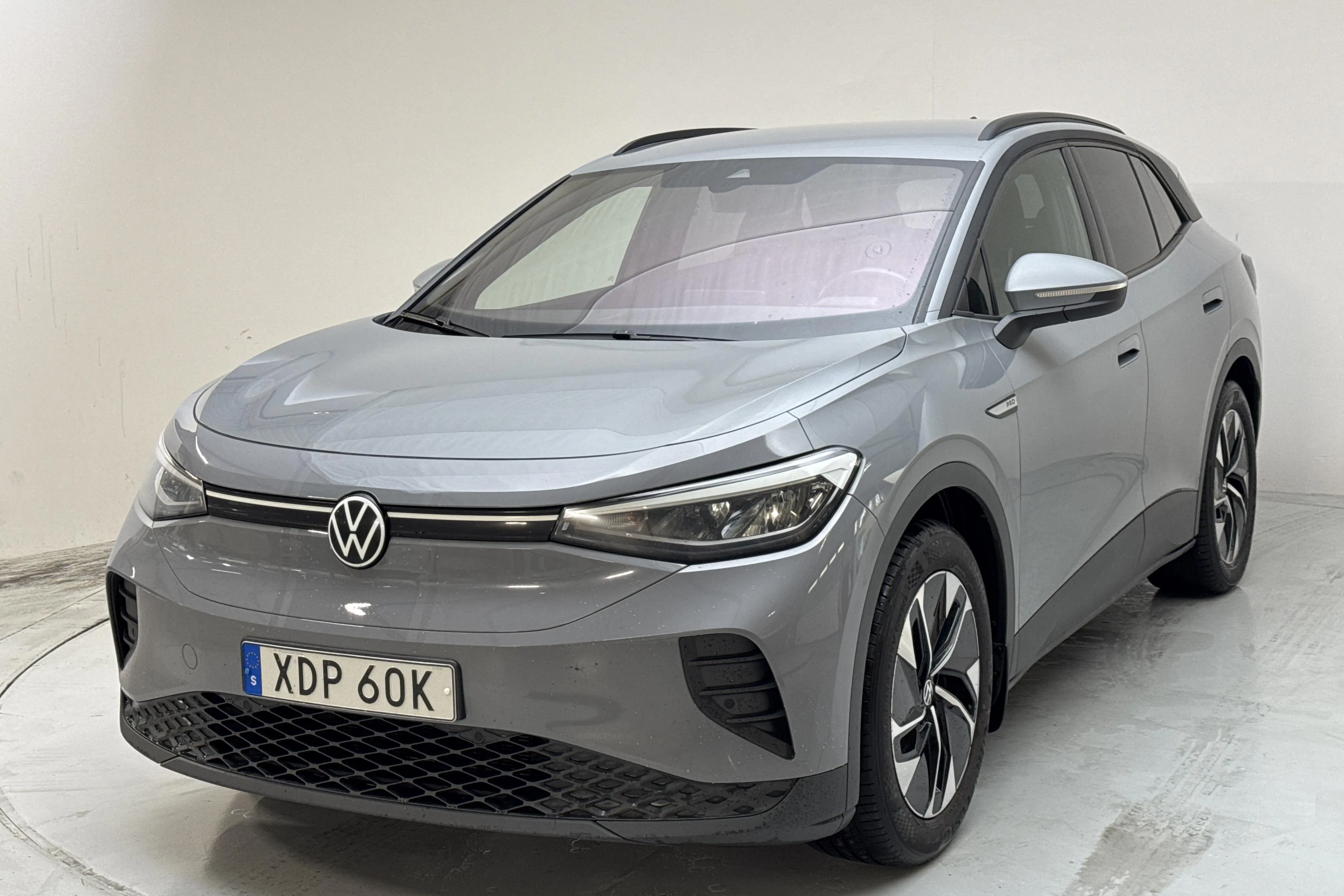 Presentationsfoto 1 av 13: VW ID.4 77kWh (204hk) - 22 996 mil - Automat - grå - 2021