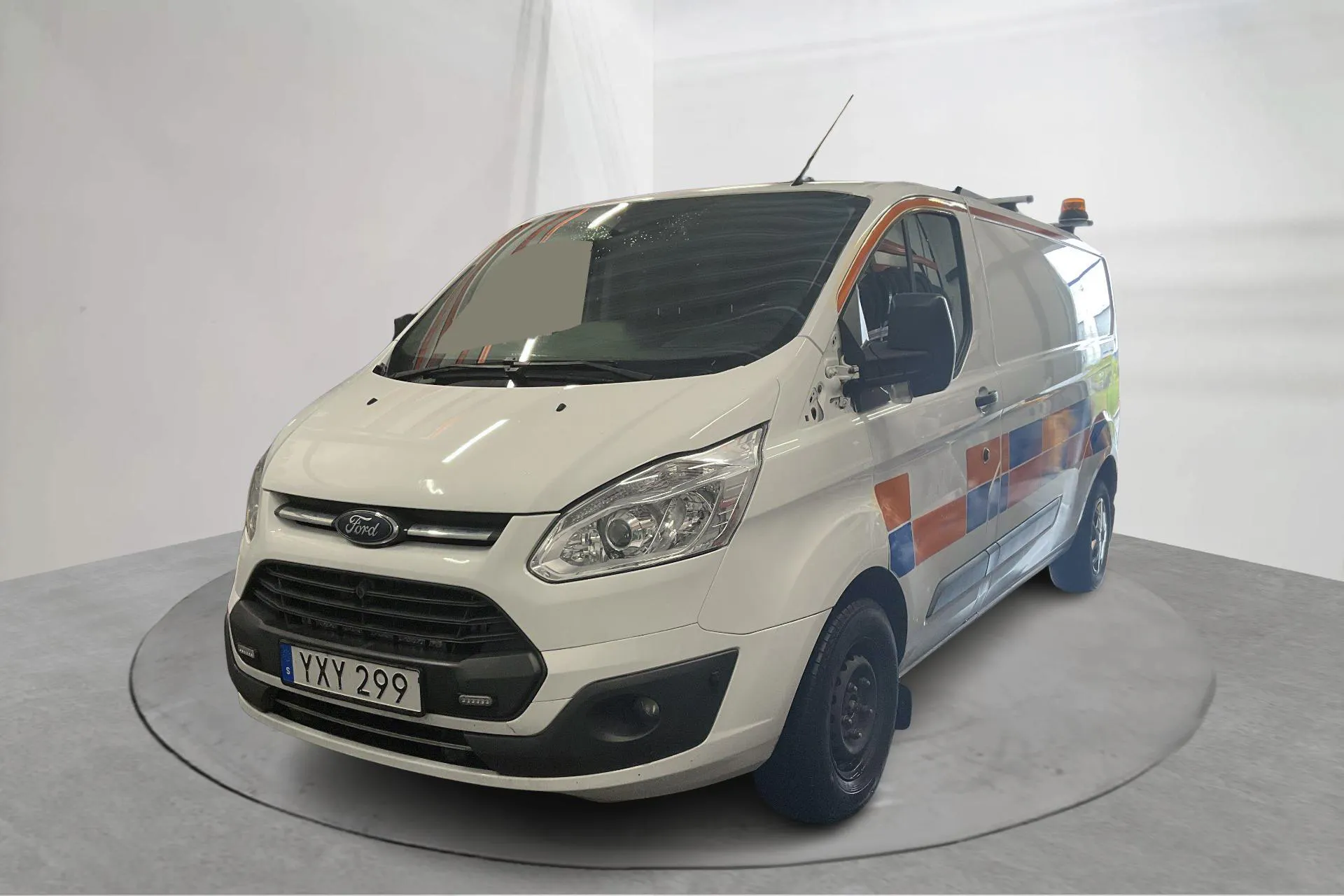 Presentation photo 1 of 18: Ford Transit Custom 300 (130hk) - 142 020 km - Manual - white - 2018