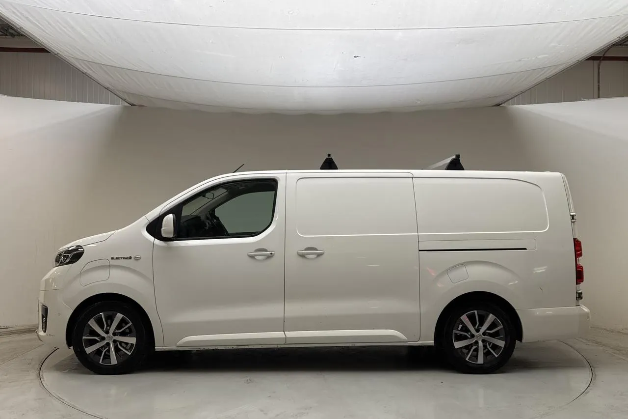 Presentation photo 2 of 15: Toyota PROACE Electric 75kWh (136hk) - 82 570 km - Automatic - white - 2021