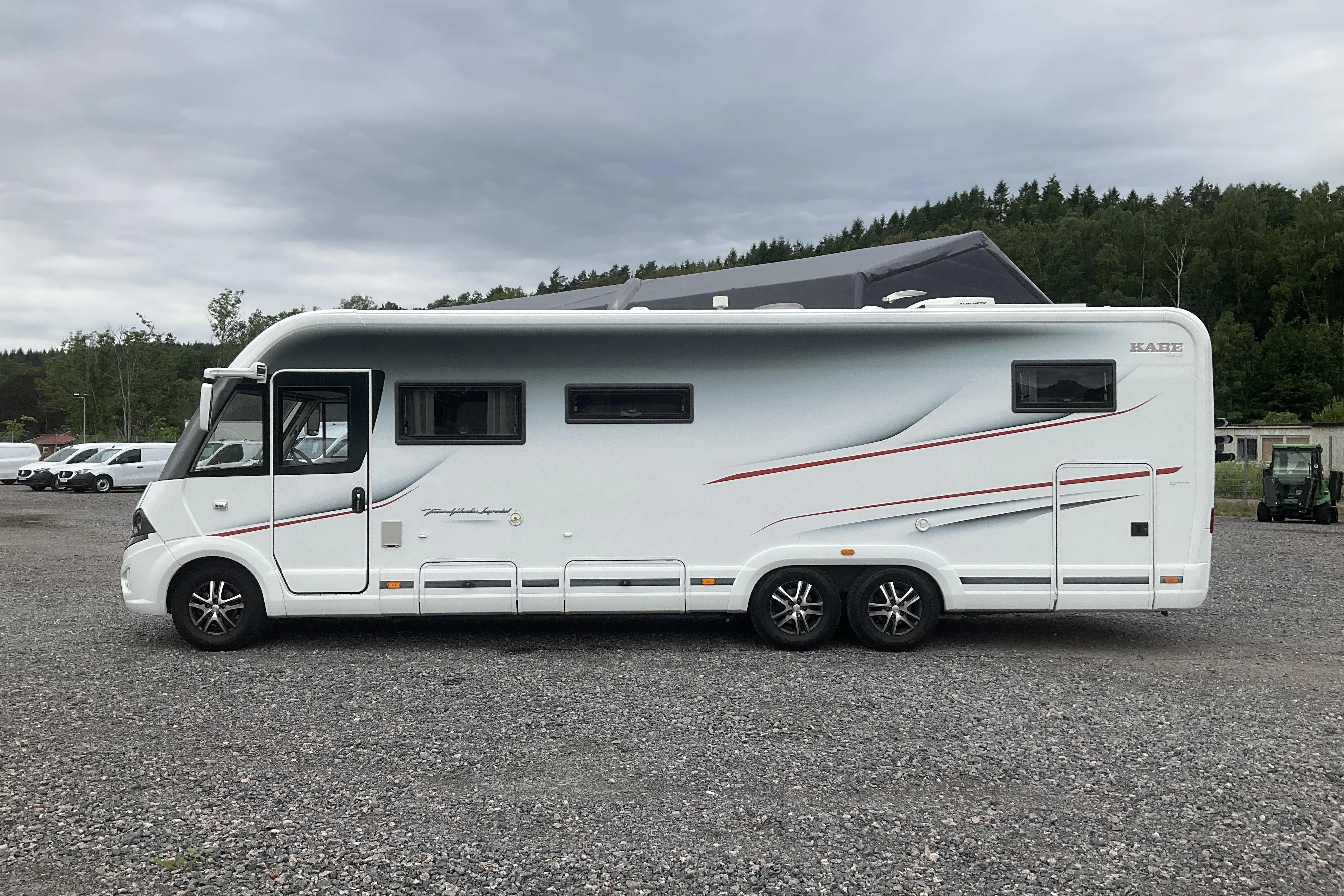 Presentationsfoto 2 av 54: FIAT KABE Travel master I 910 IMPERIAL GB Husbil - 3 320 mil - Automat - vit - 2019