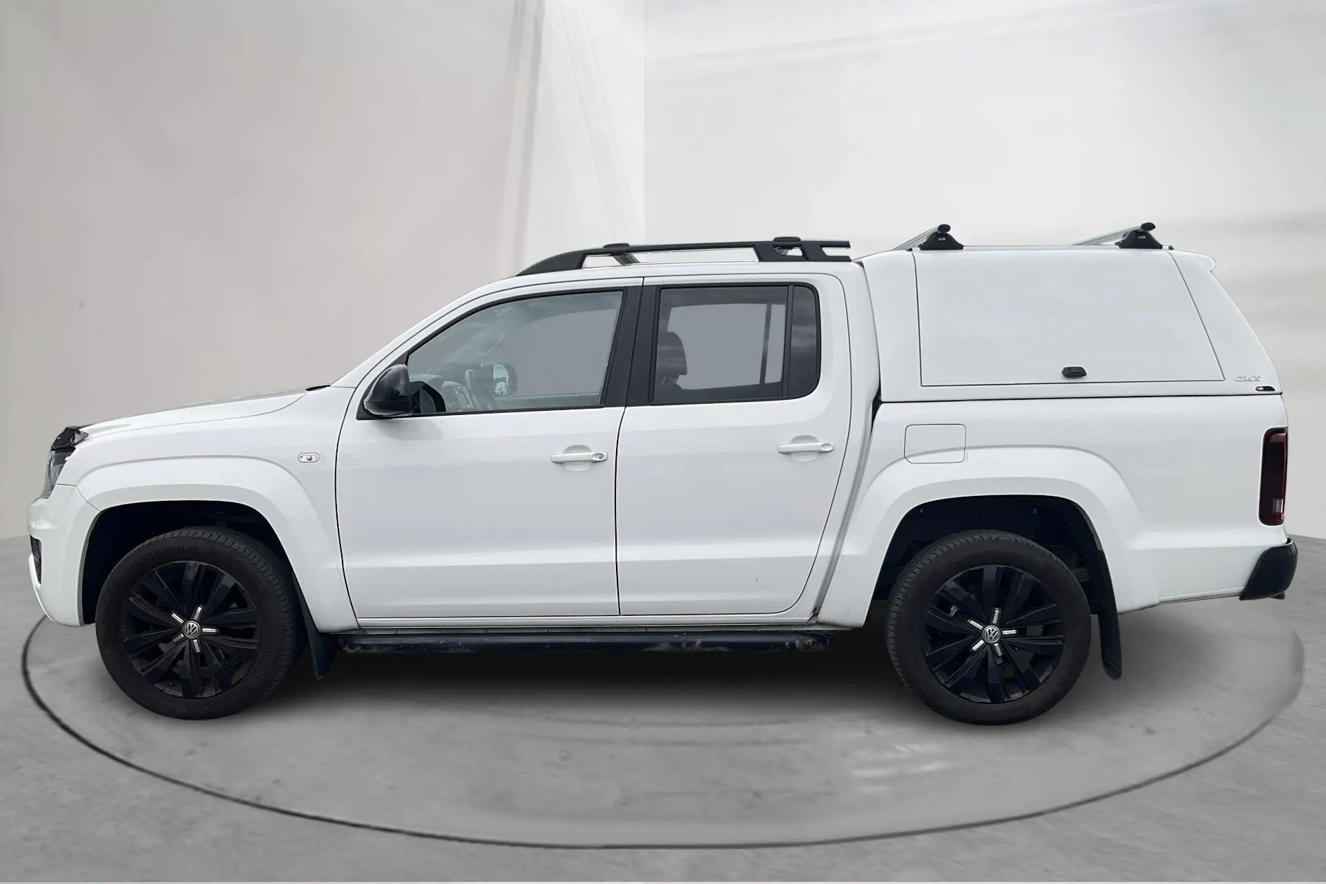 Presentationsfoto 2 av 14: VW Amarok 3.0 TDI 4motion (258hk) - 17 705 mil - Automat - vit - 2020