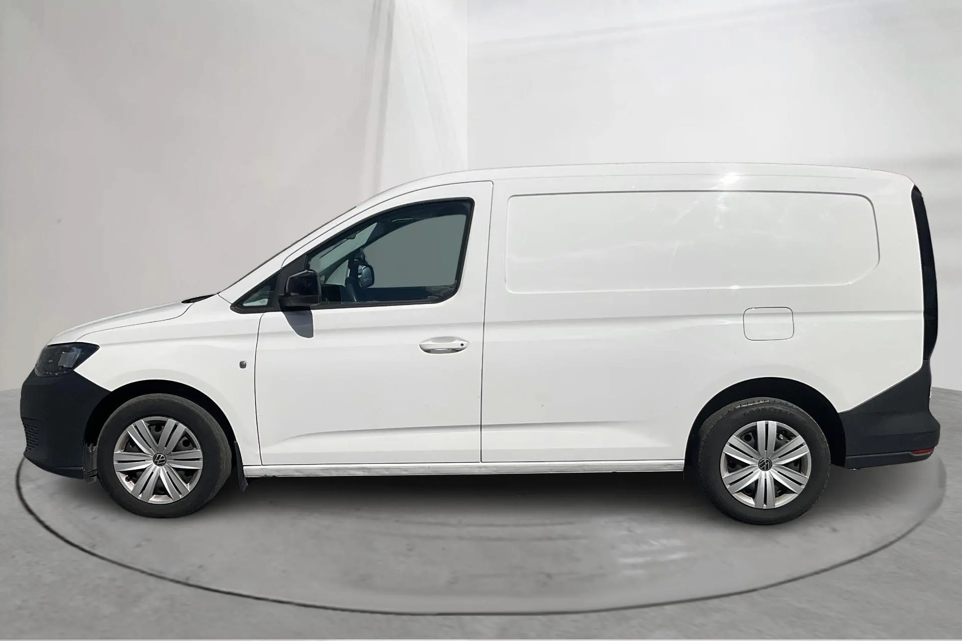 Presentation photo 2 of 13: VW Caddy Cargo Maxi 2.0 TDI (102hk) - 125 020 km - Manual - white - 2023