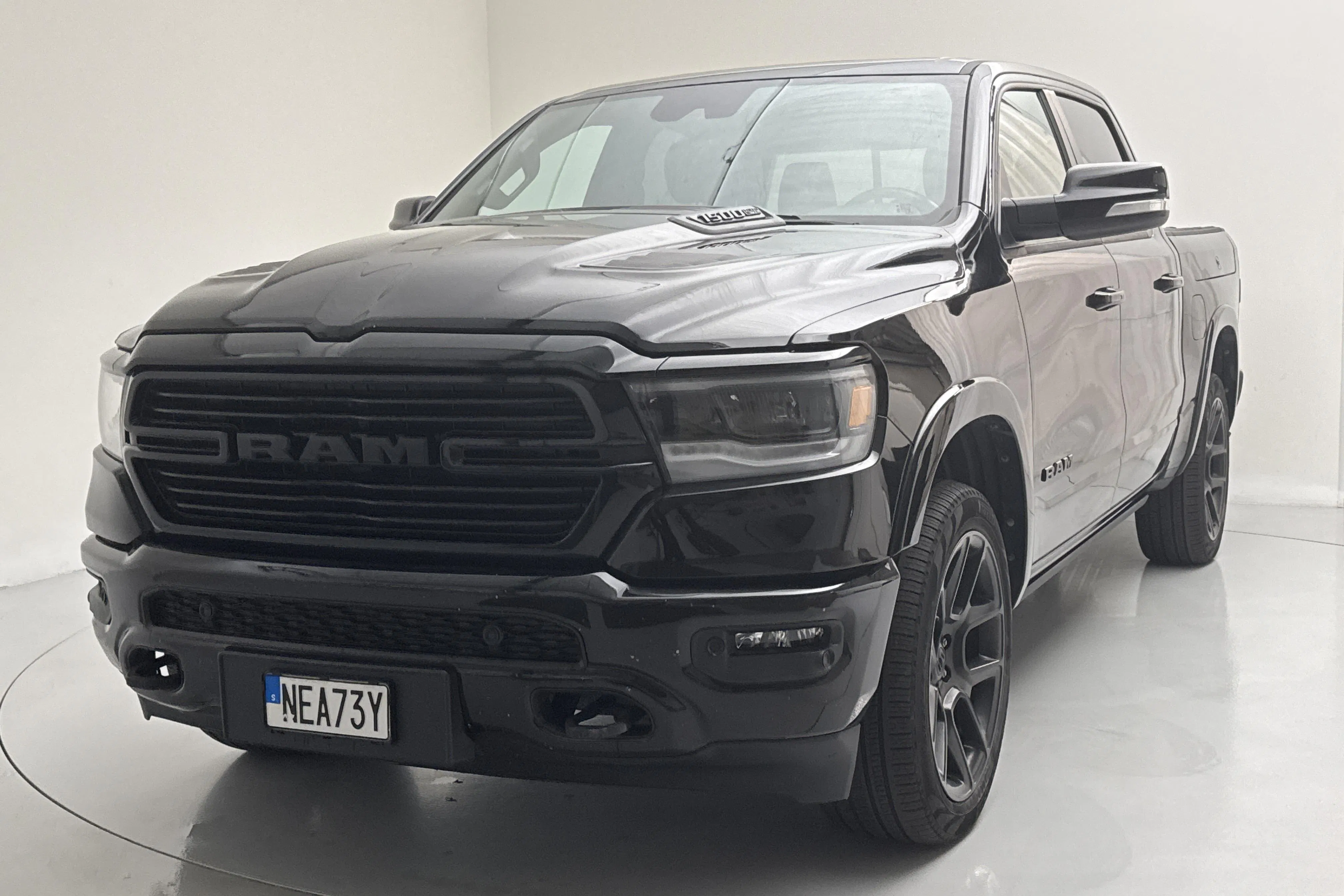 Presentationsfoto 1 av 24: Dodge RAM 1500 5.7 (395hk) - 5 080 mil - Automat - svart - 2022
