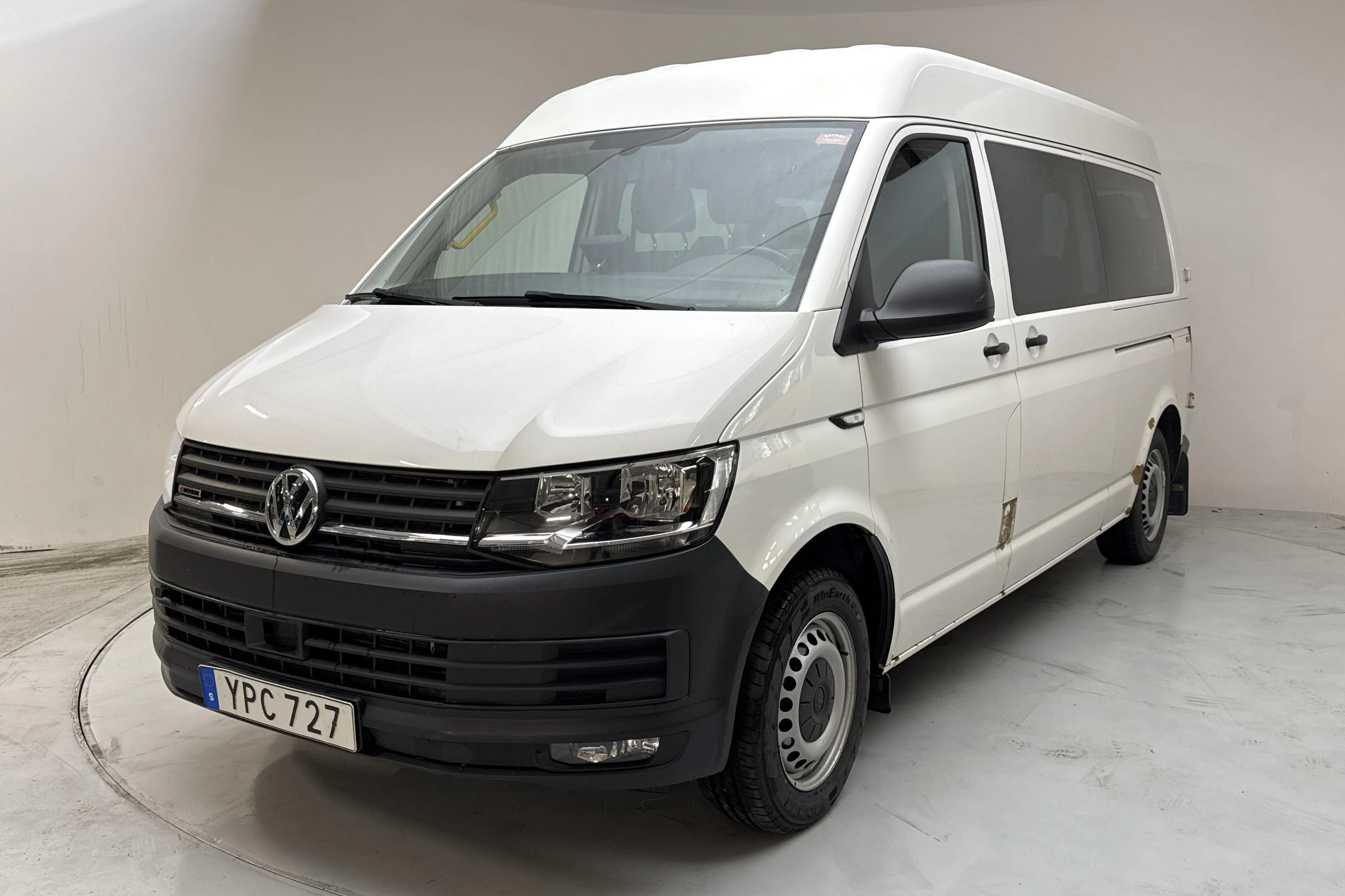 Presentation photo 1 of 14: VW Transporter T6 2.0 TDI BMT Skåp 4MOTION (150hk) - 317 140 km - Manual - white - 2018