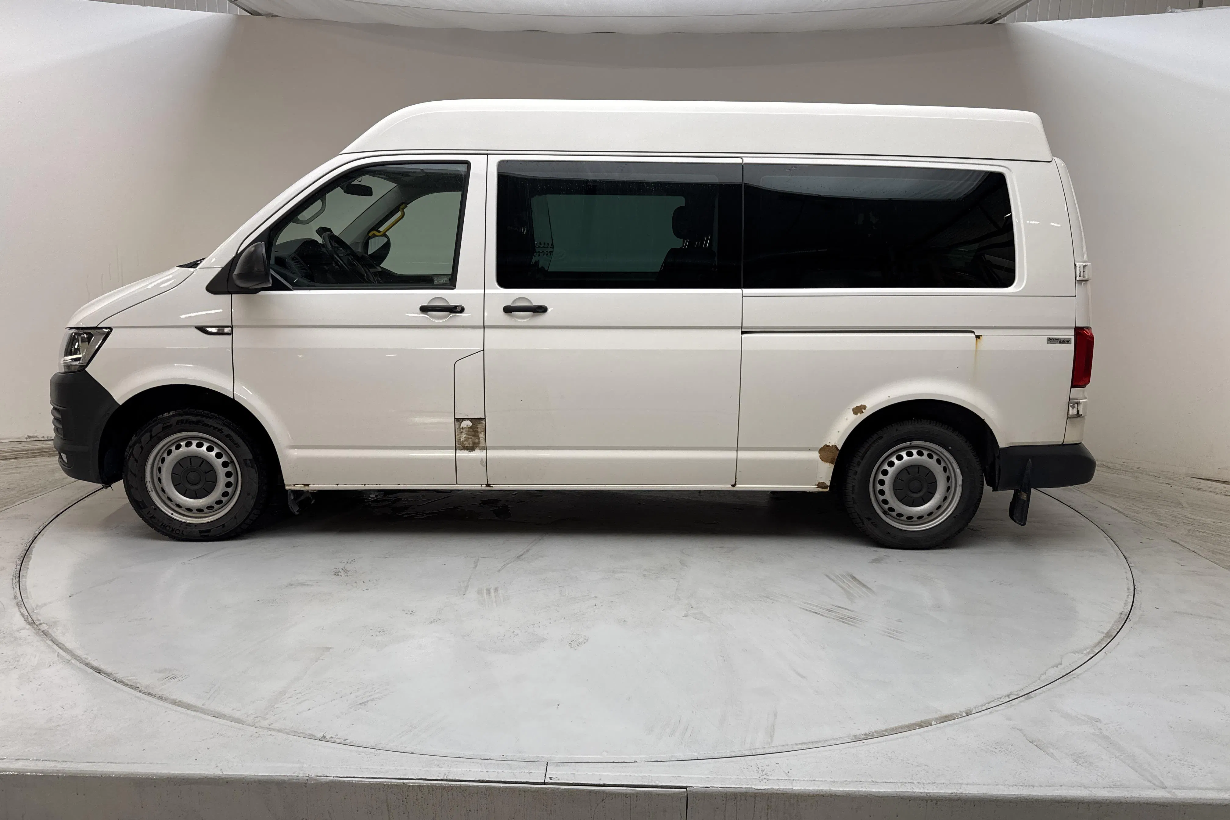 Presentation photo 2 of 14: VW Transporter T6 2.0 TDI BMT Skåp 4MOTION (150hk) - 317 140 km - Manual - white - 2018